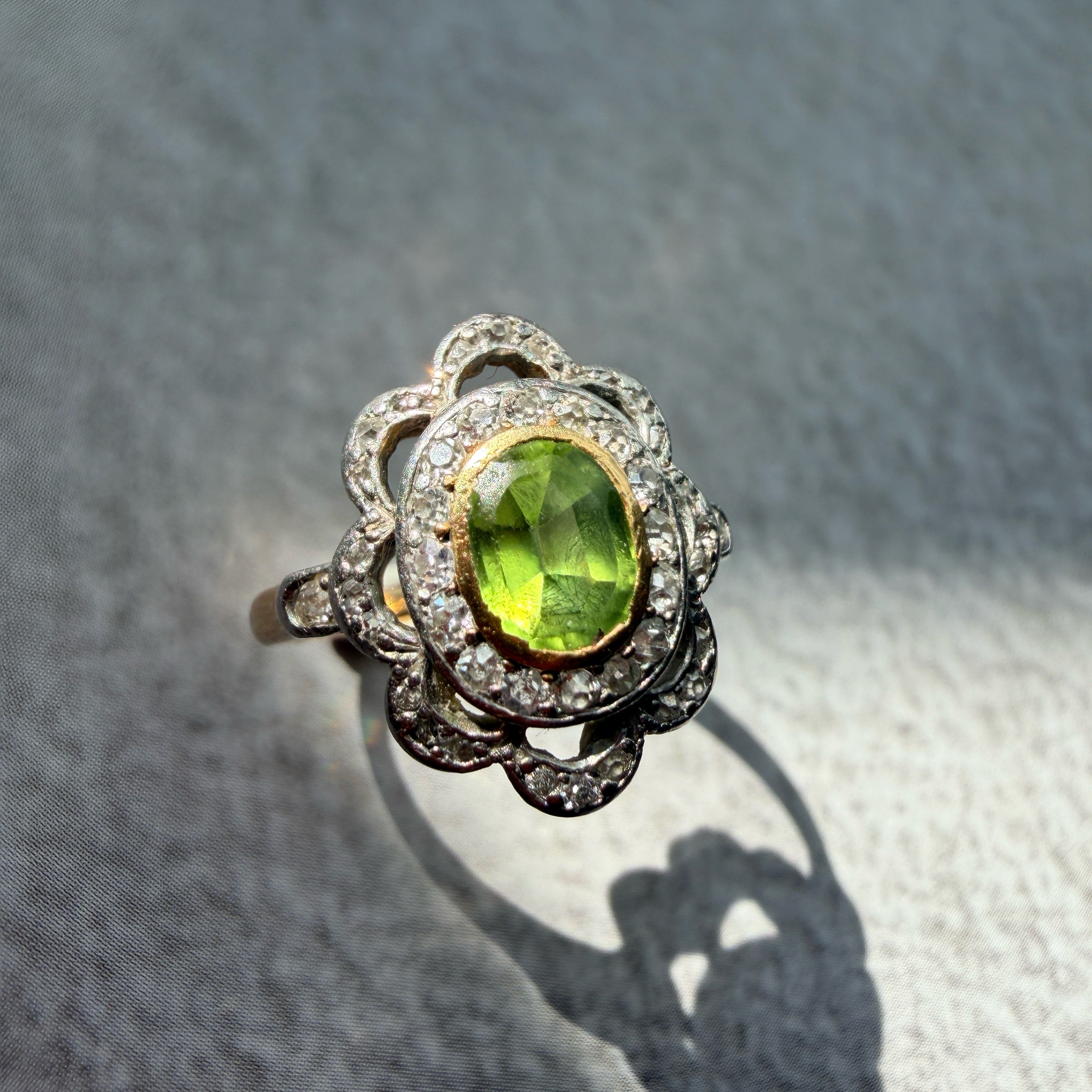 French antique 18K gold peridot diamond ring