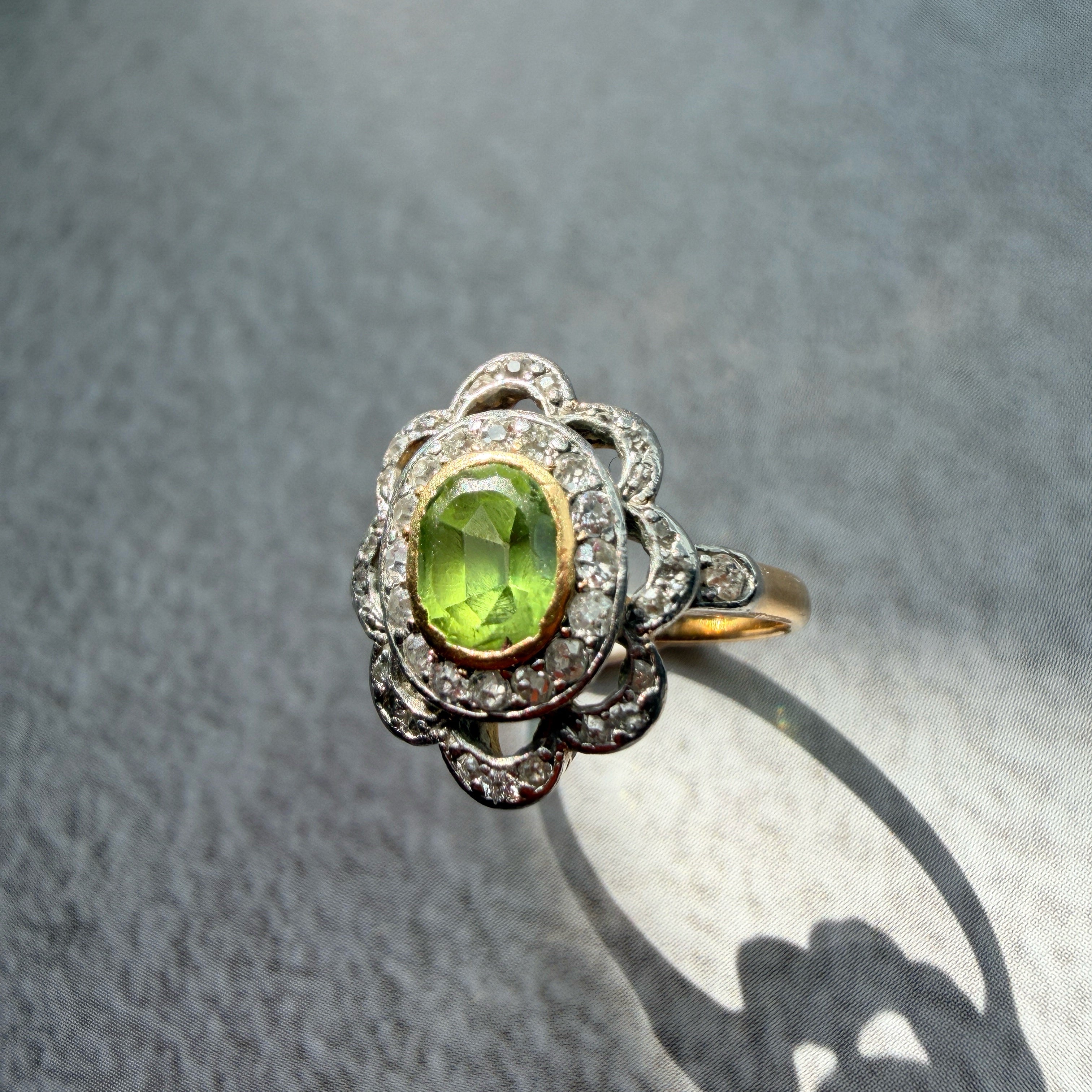 French antique 18K gold peridot diamond ring