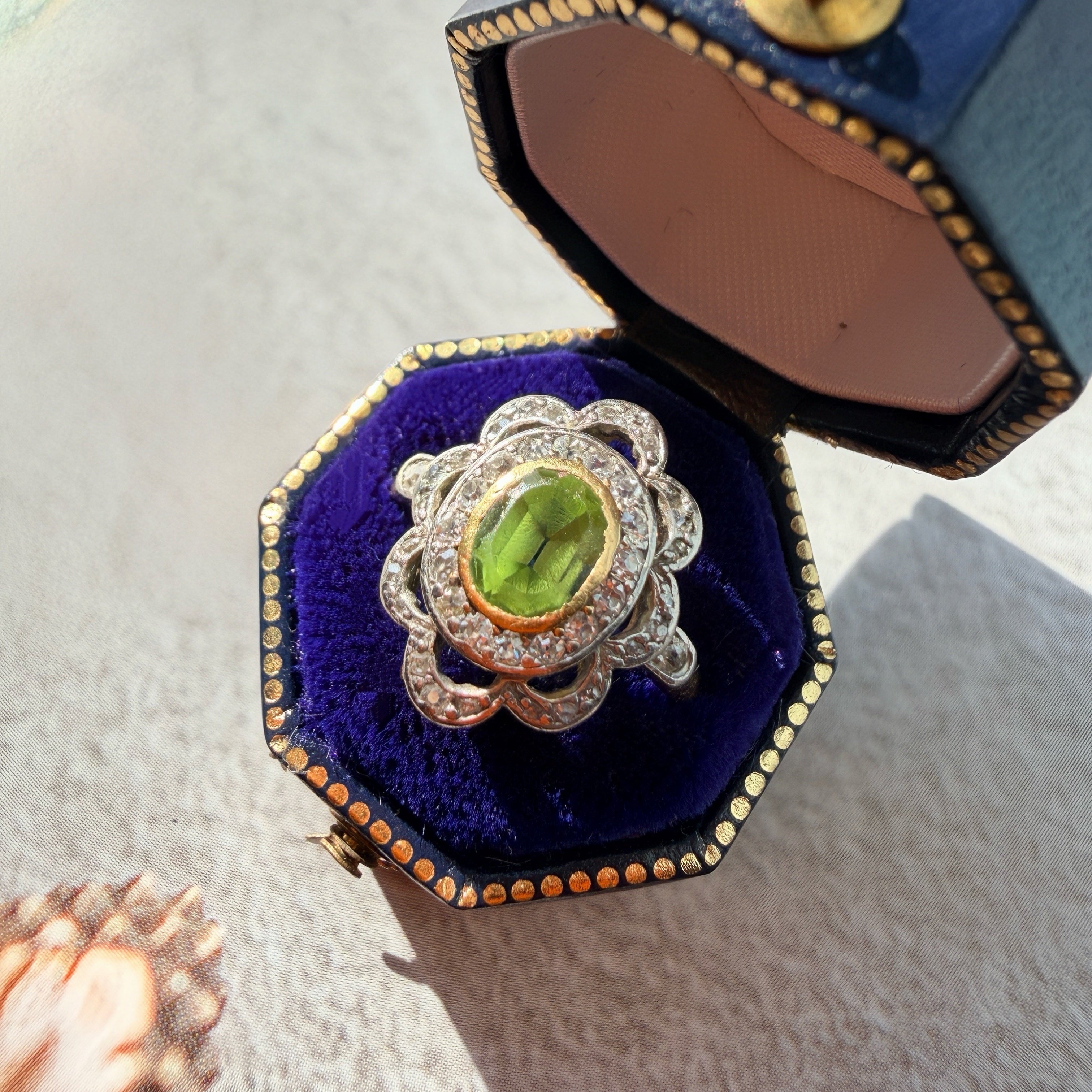 French antique 18K gold peridot diamond ring