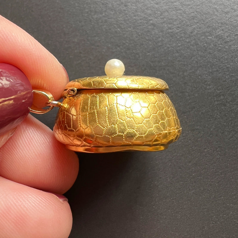 French antique 18K gold perfume box “Vinaigrette” pendant