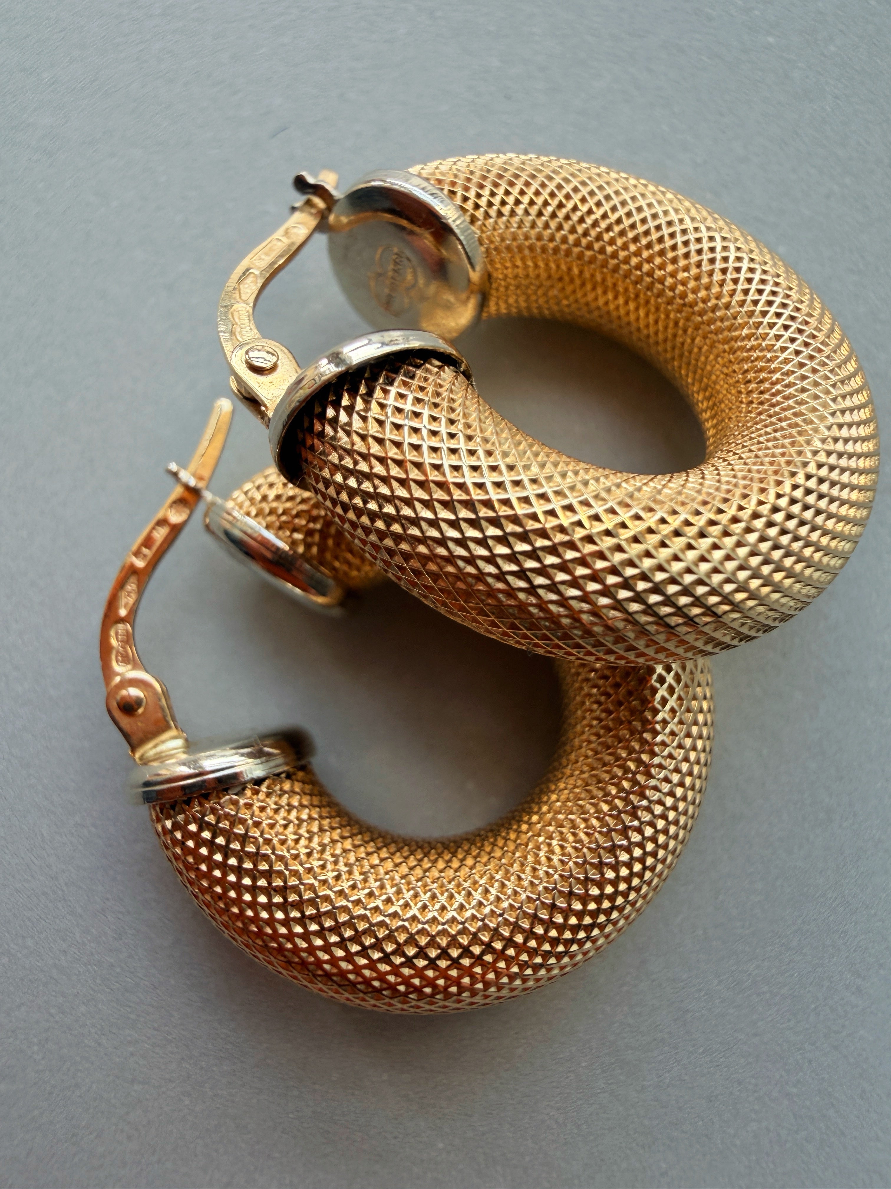 Vintage 18K woven gold hoop earrings