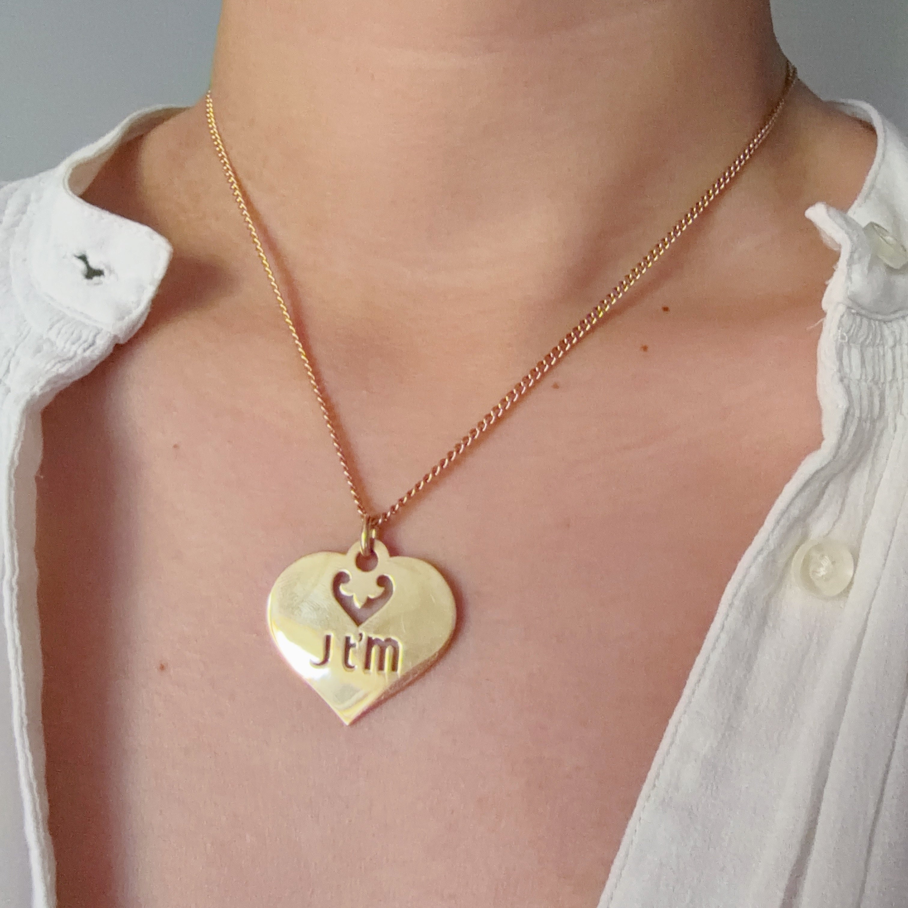 O.J. Perrin Paris 18K Gold “J t’m” “Coeur légende” Heart Pendant