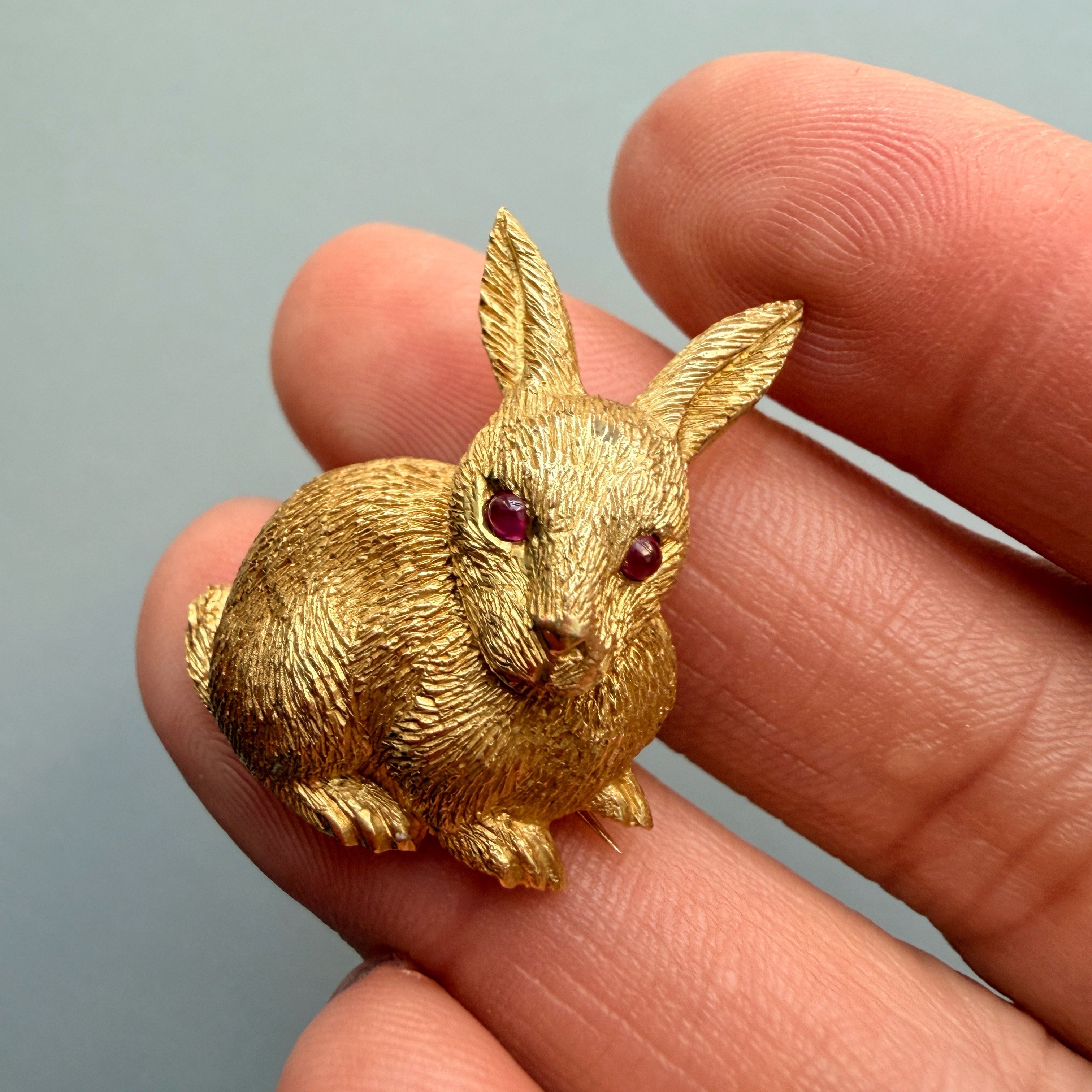 18k yellow gold rabbit brooch with ruby eyes
