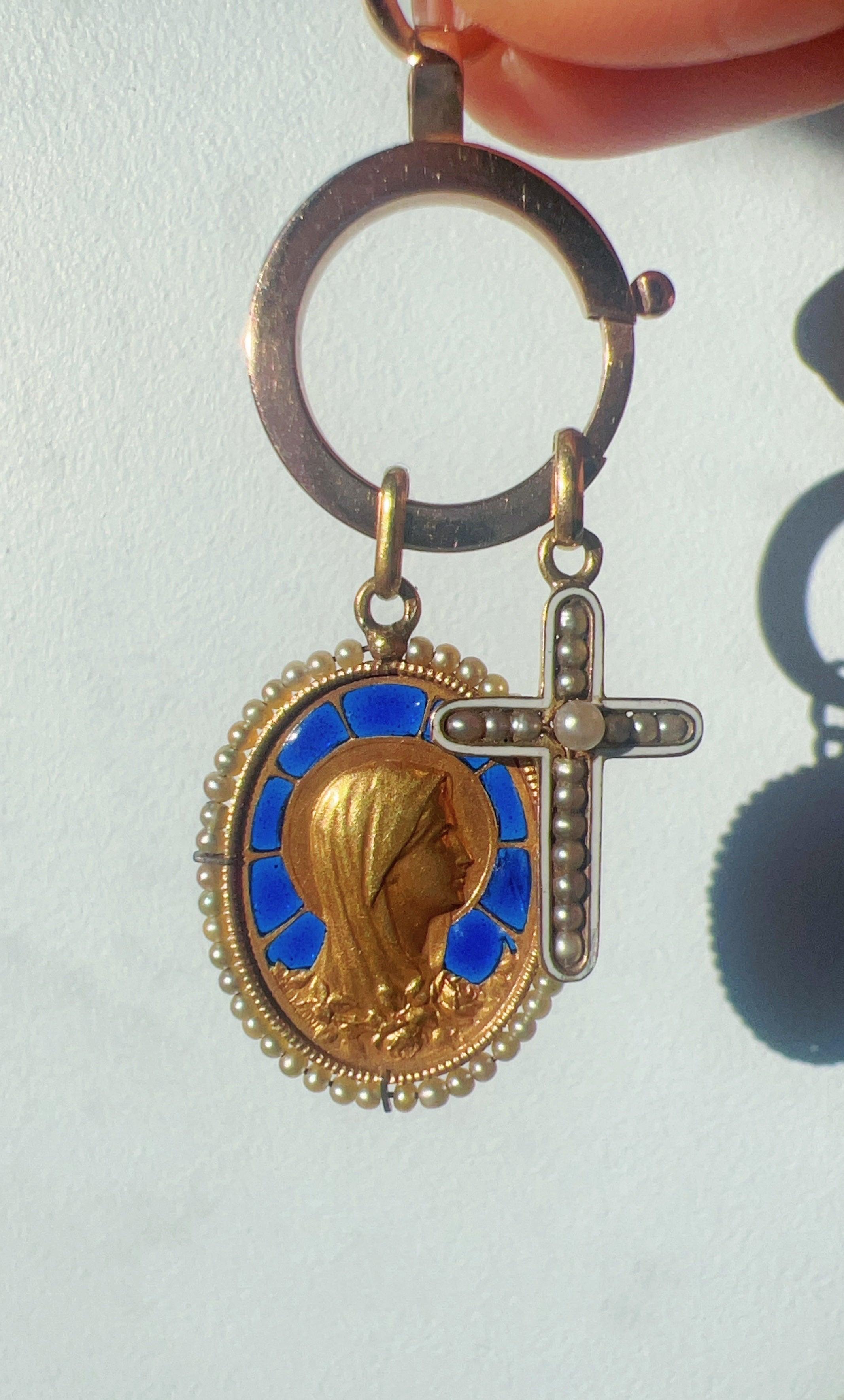 Antique Mazzoni 18K gold plique à jour enamel Mary medal pendant - Curiously timeless