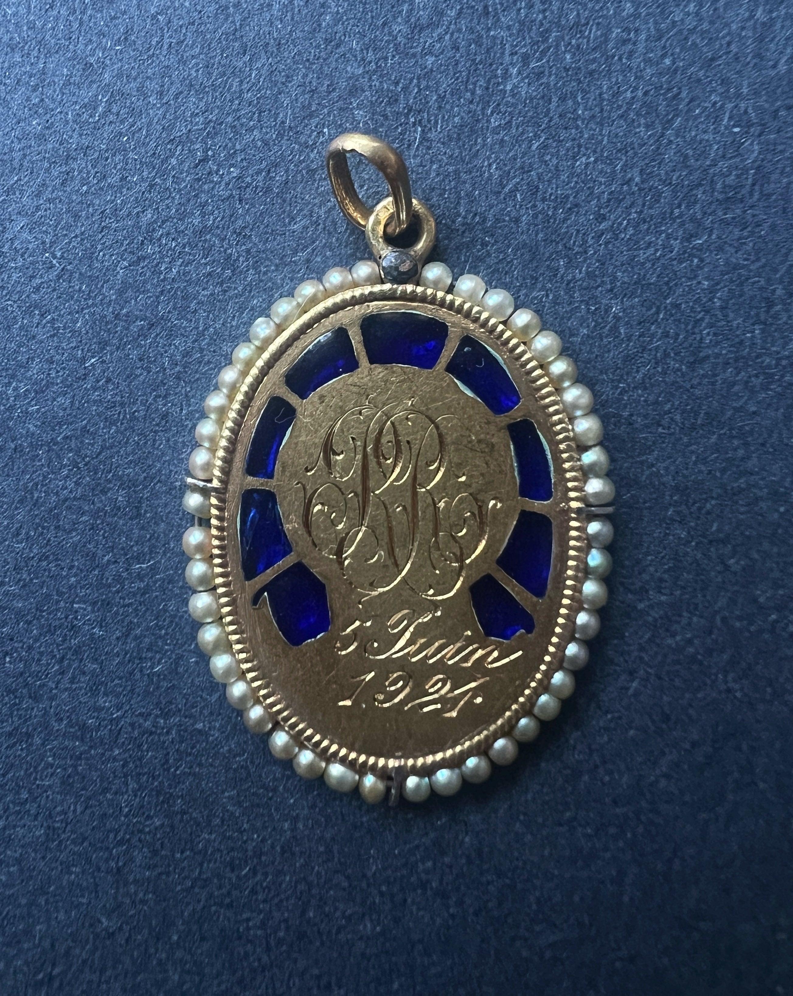 Antique Mazzoni 18K gold plique à jour enamel Mary medal pendant - Curiously timeless