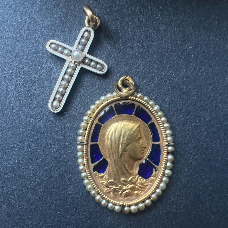 Antique Mazzoni 18K gold plique à jour enamel Mary medal pendant - Curiously timeless