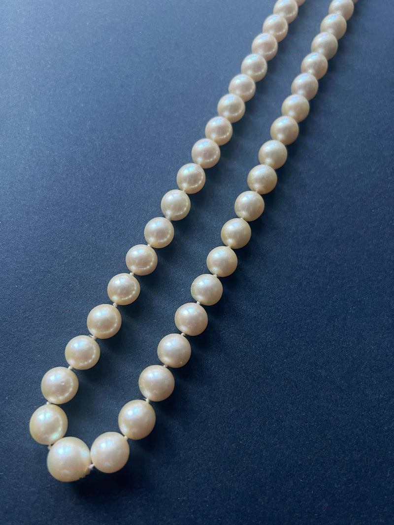 French Vintage 18K gold Akoya pearl necklace - Curiously timeless