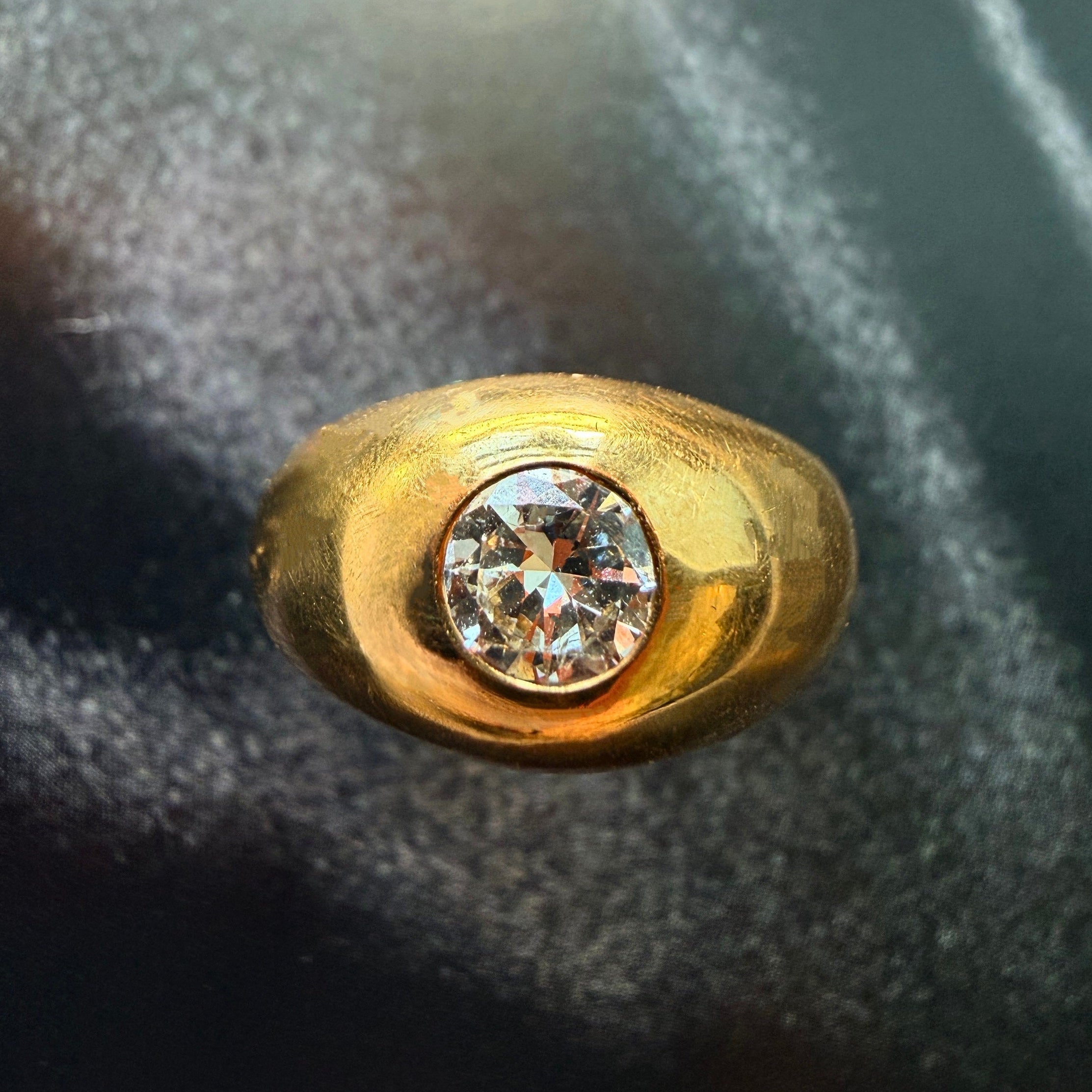 French vintage 18K yellow gold diamond gypsy ring