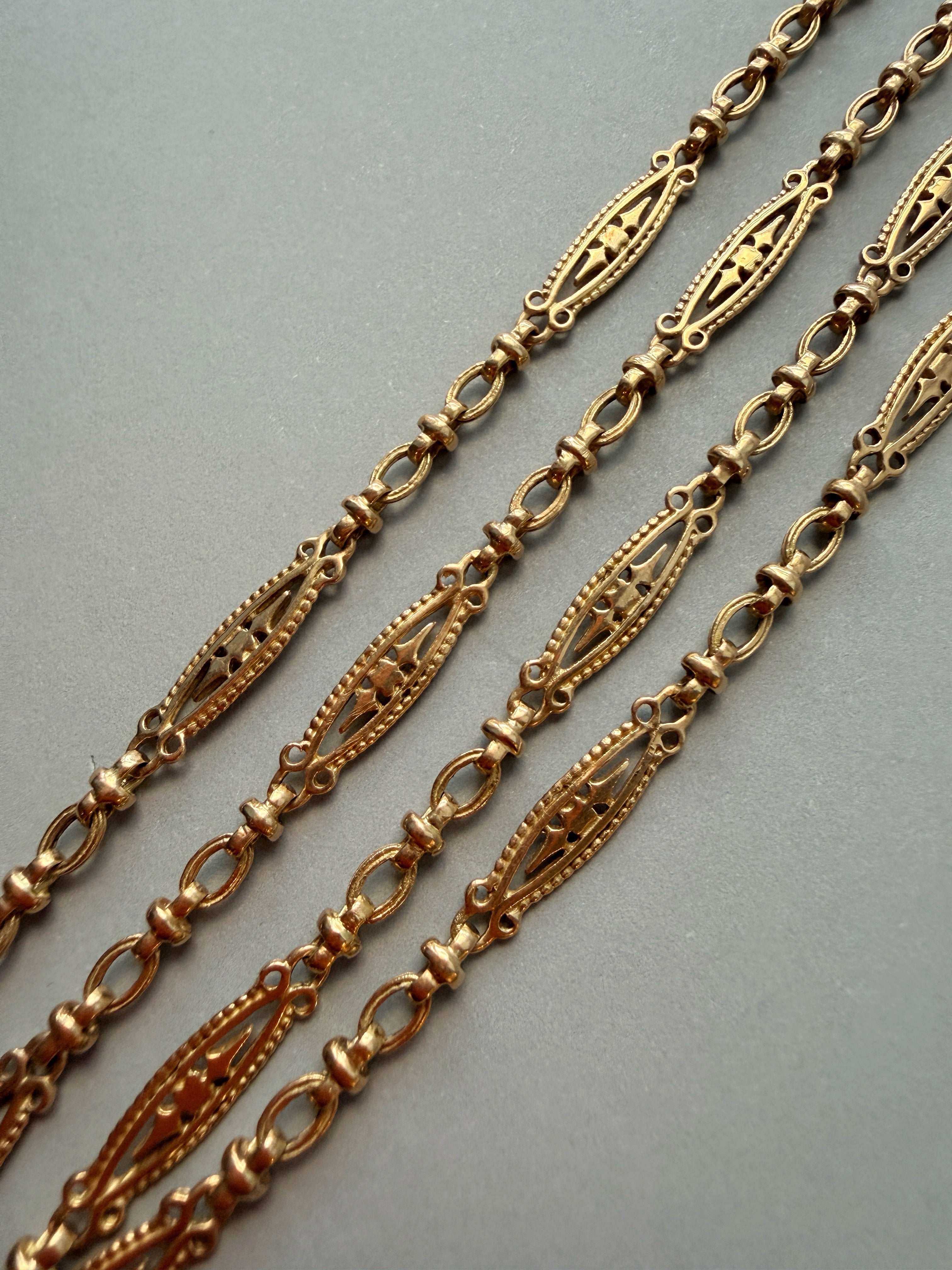 Victorian era 18K gold yellow gold link chain necklace