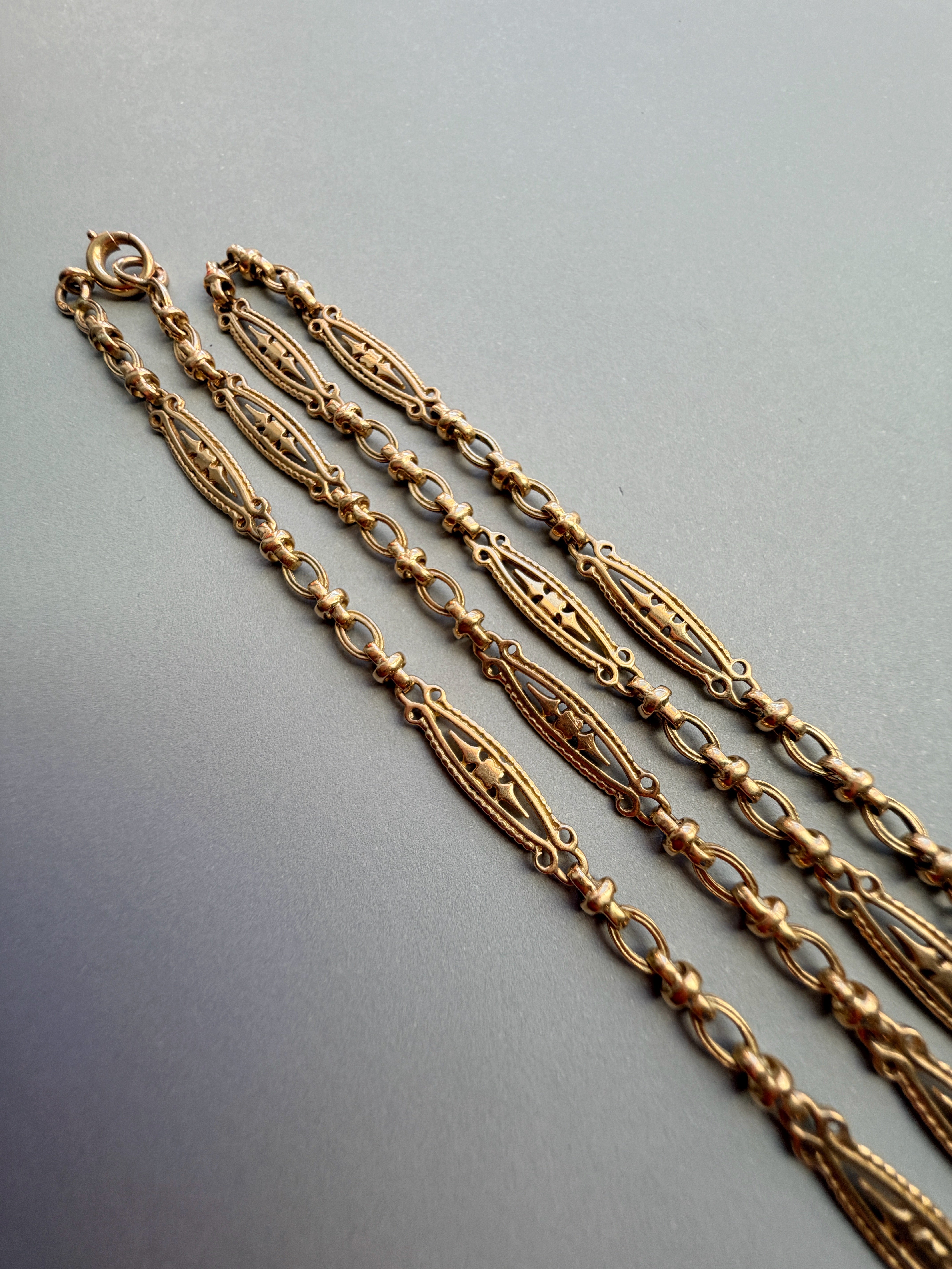 Victorian era 18K gold yellow gold link chain necklace