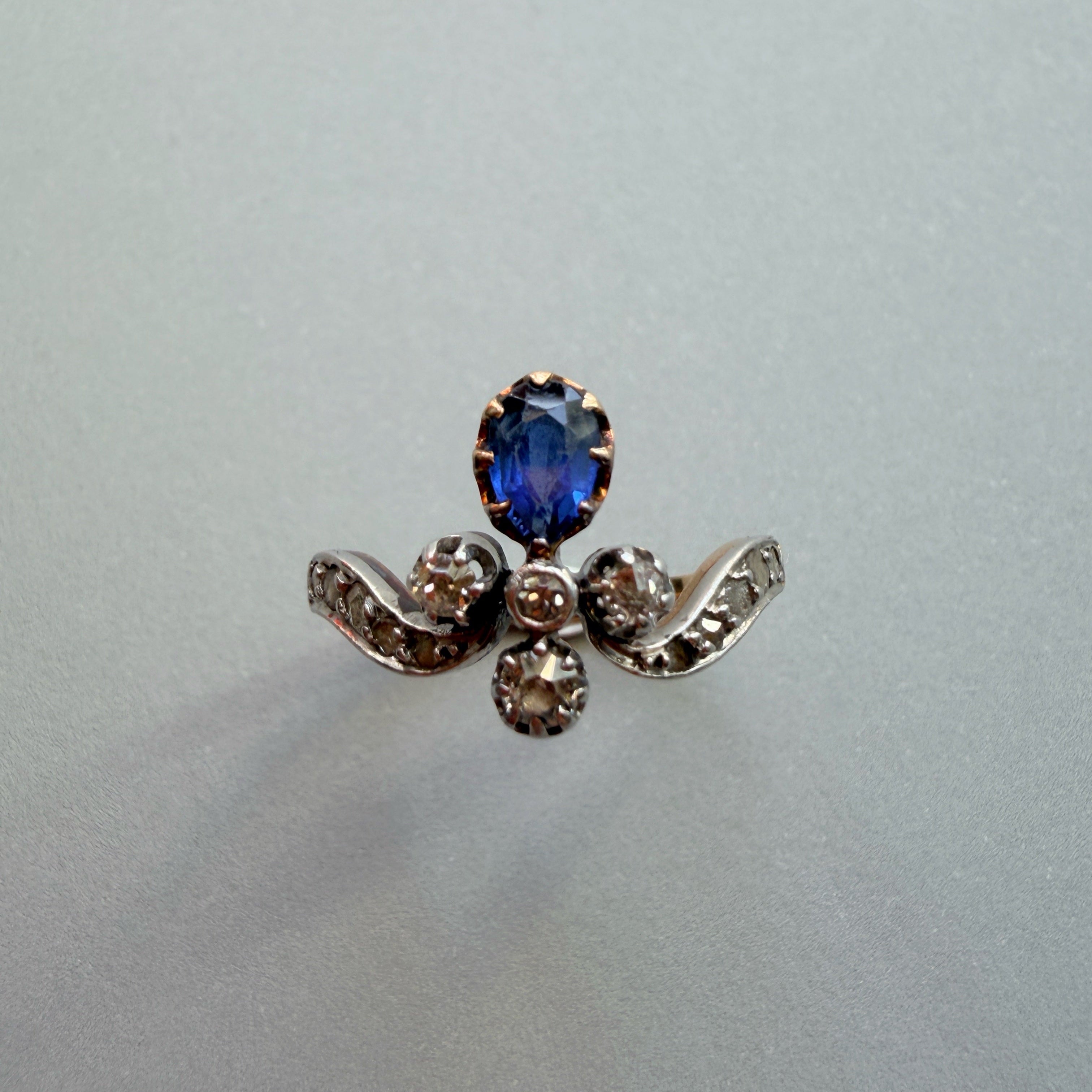 Victorian era 18K gold blue sapphire diamond duchess ring