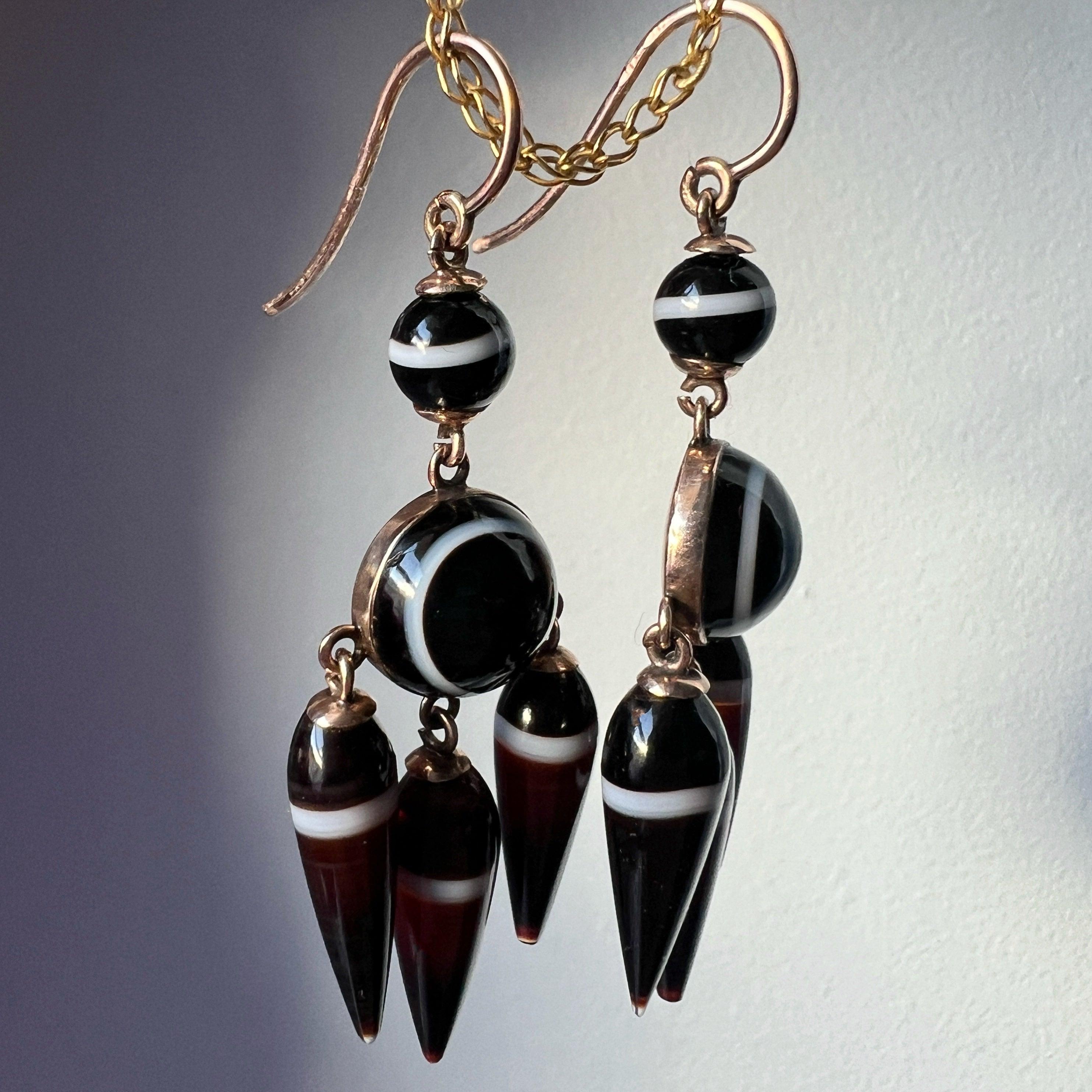 Victorian 14K gold Etruscan Revival Banded Agate Drop Earrings - Curiously timeless