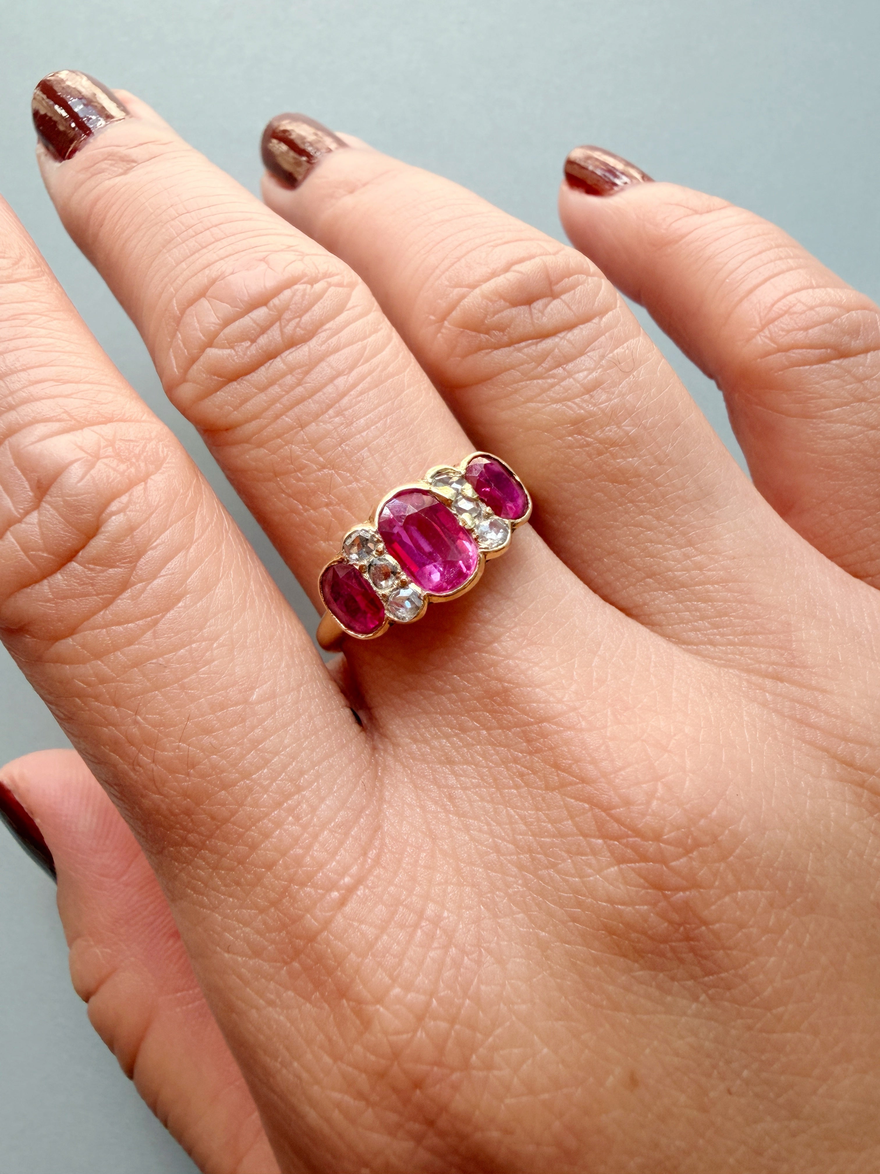 Antique 18K Gold Pink Sapphire diamond ring