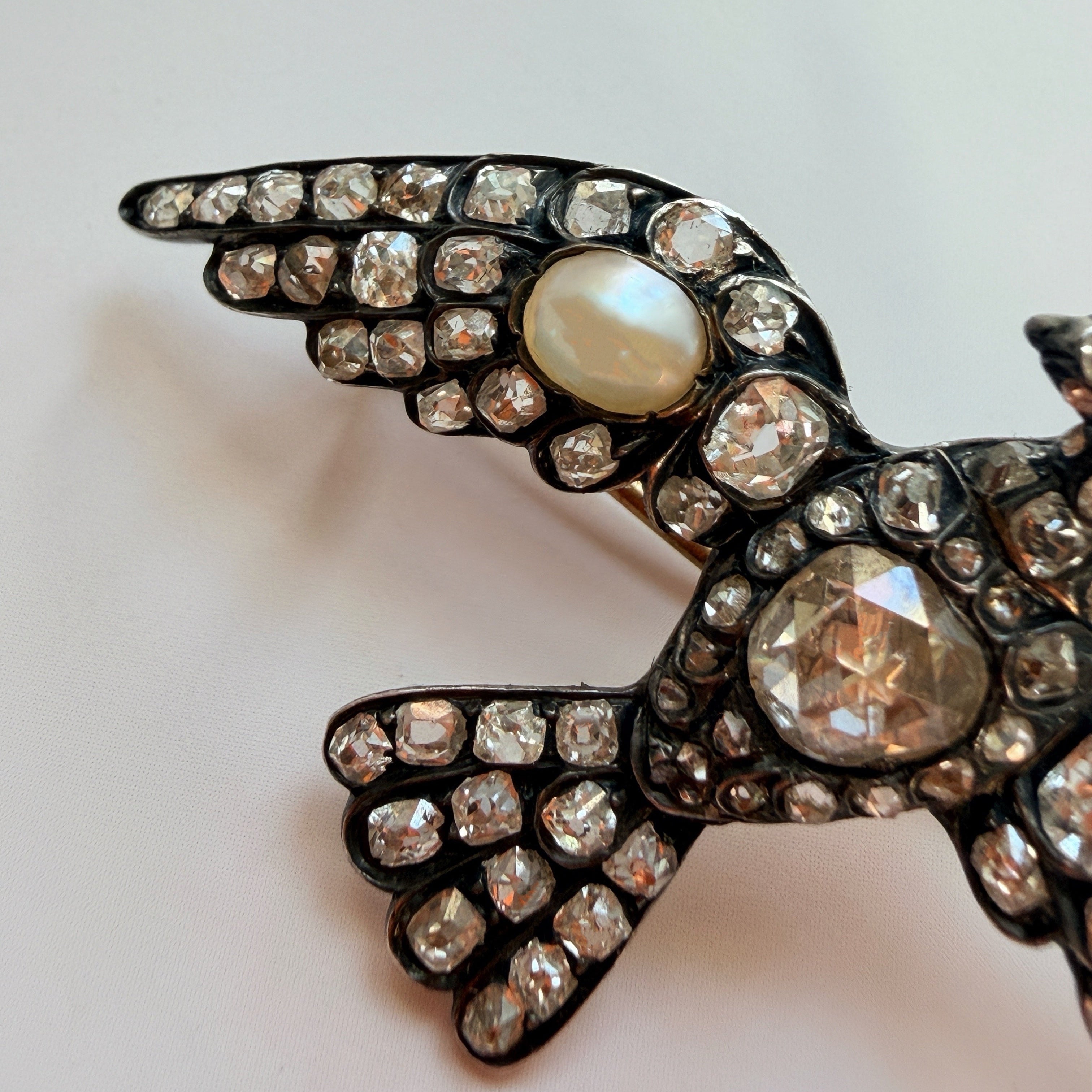 Victorian era 18K yellow gold diamond natural pearl bird brooch