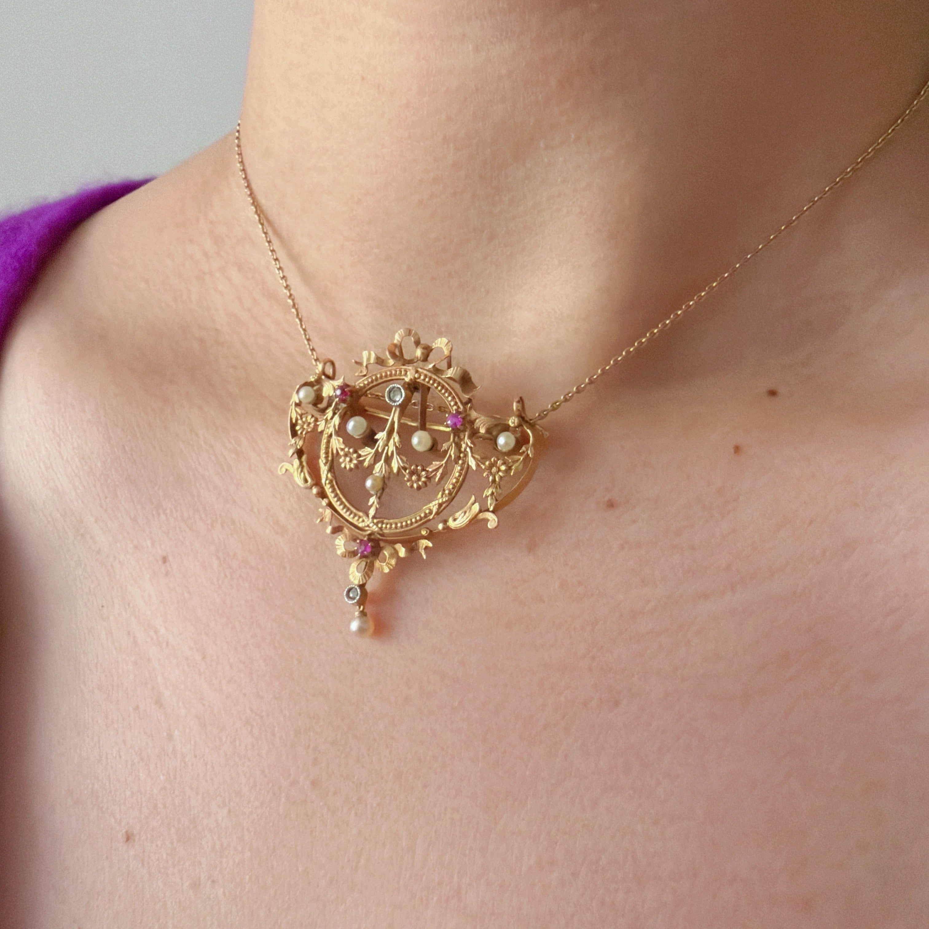 French art nouveau era 18K gold pearl ruby diamond pendant brooch