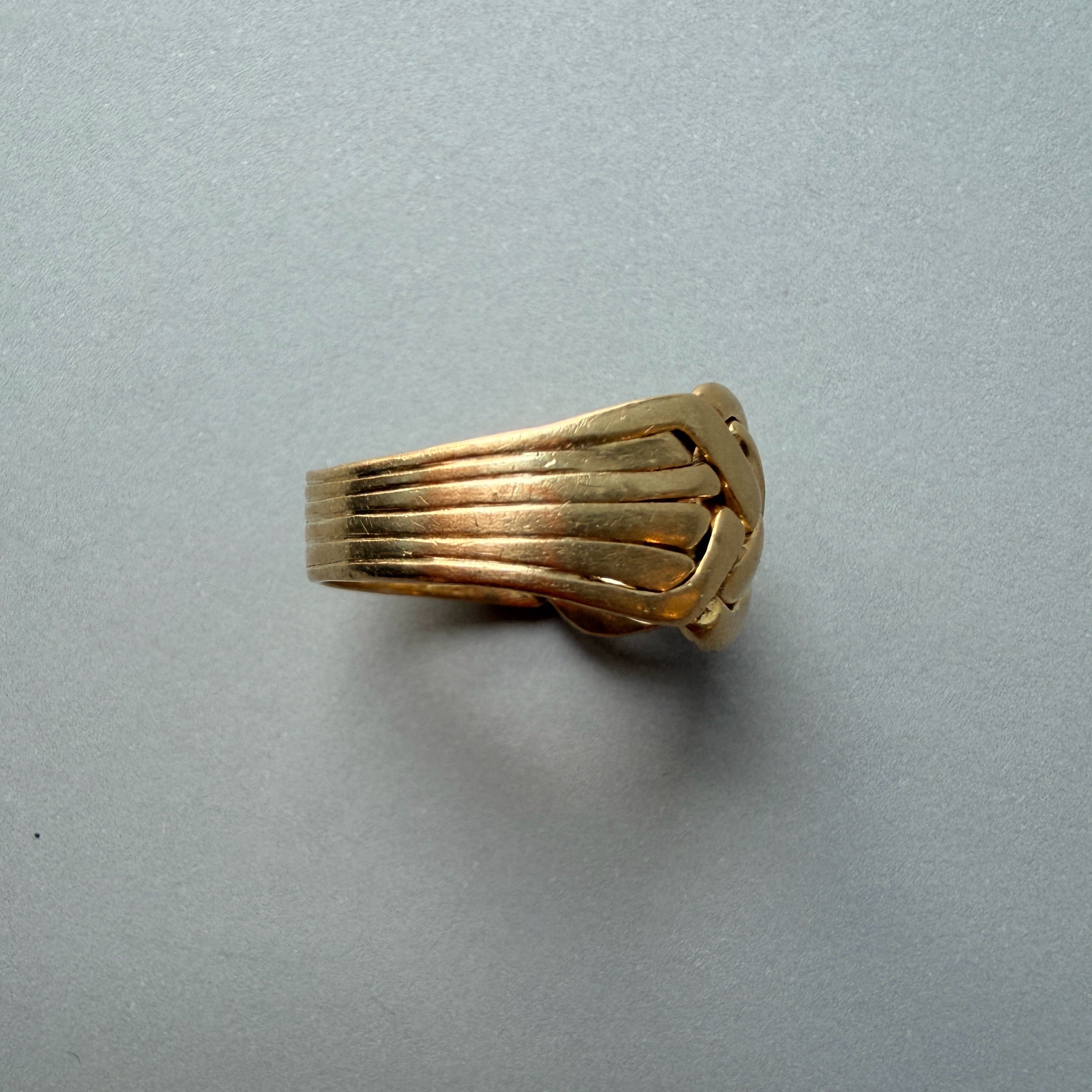 Vintage retro 18K yellow woven gold band ring