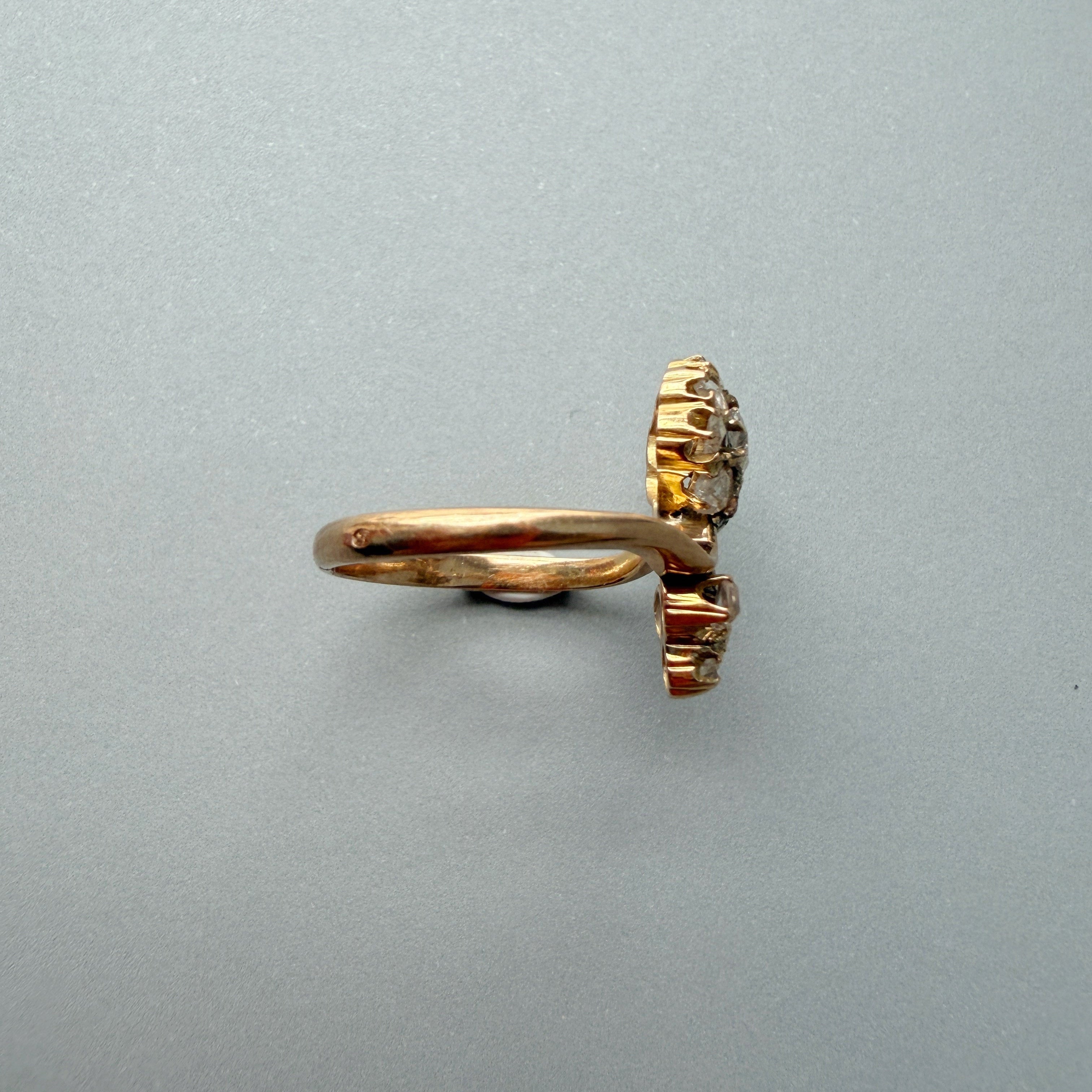 Antique 18K gold rose cut diamond flower ring 