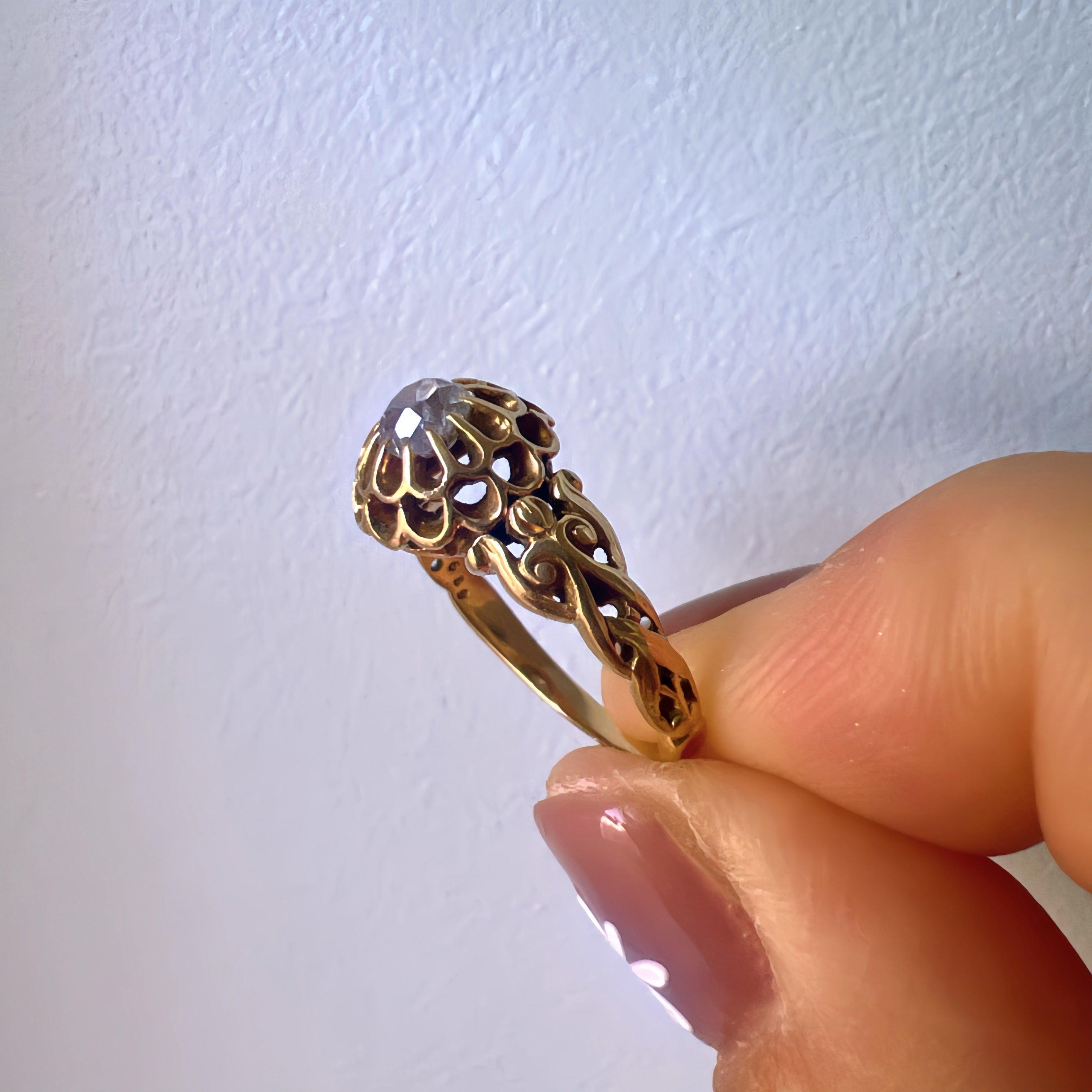 Reserved for M - Victorian era 18K gold floral diamond ring - Curiously timeless