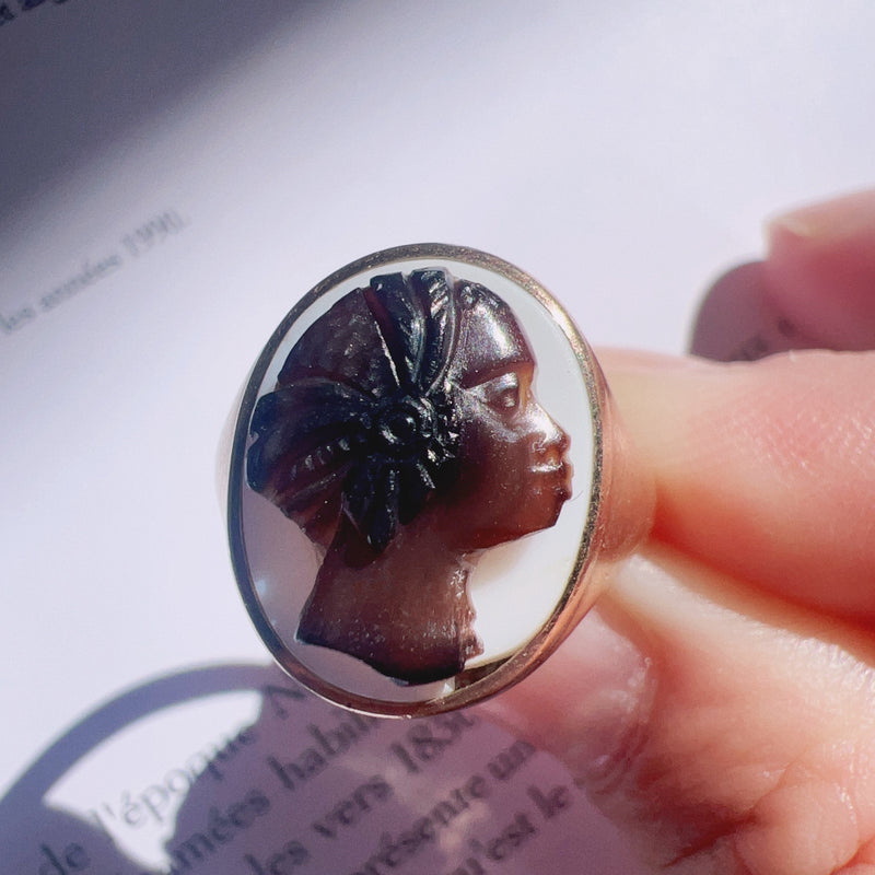 Antique 14K gold agate cameo signet ring