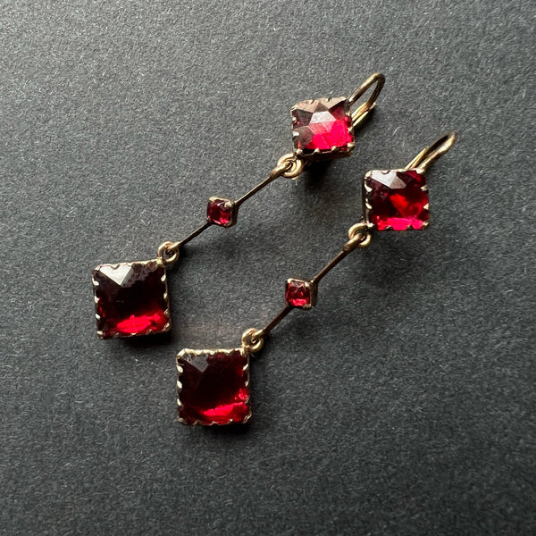 Victorian 18K gold French Perpignan garnet earrings - Curiously timeless