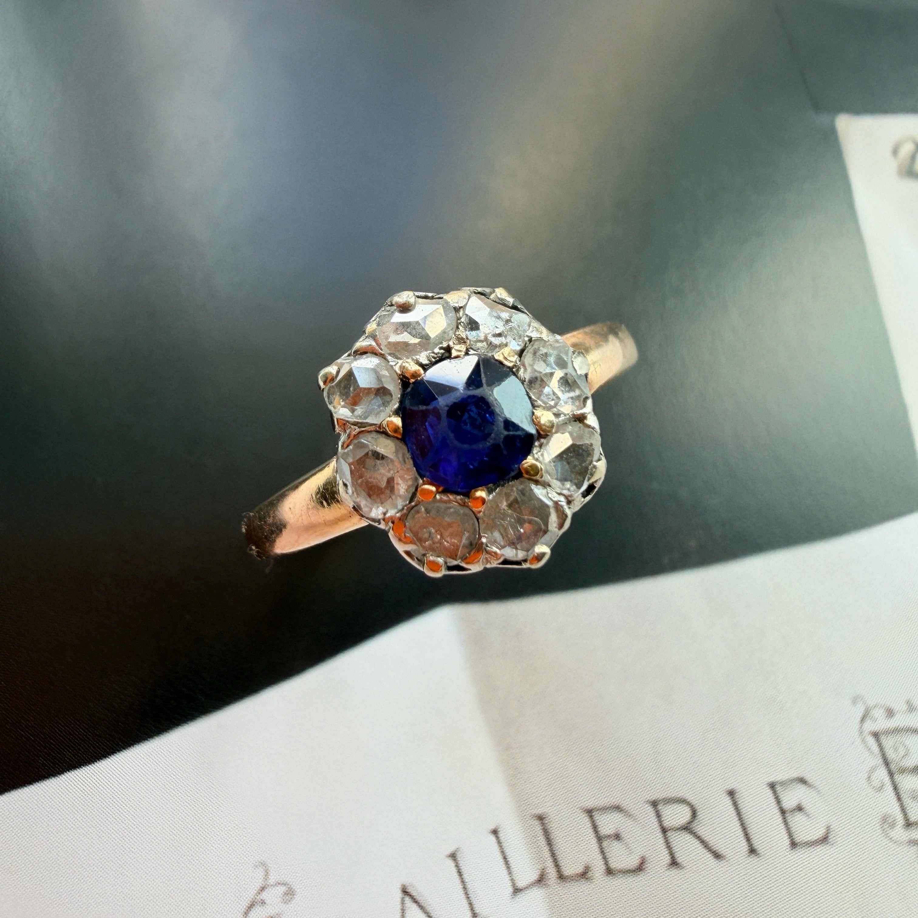 Antique 18K gold gold blue sapphire diamond ring