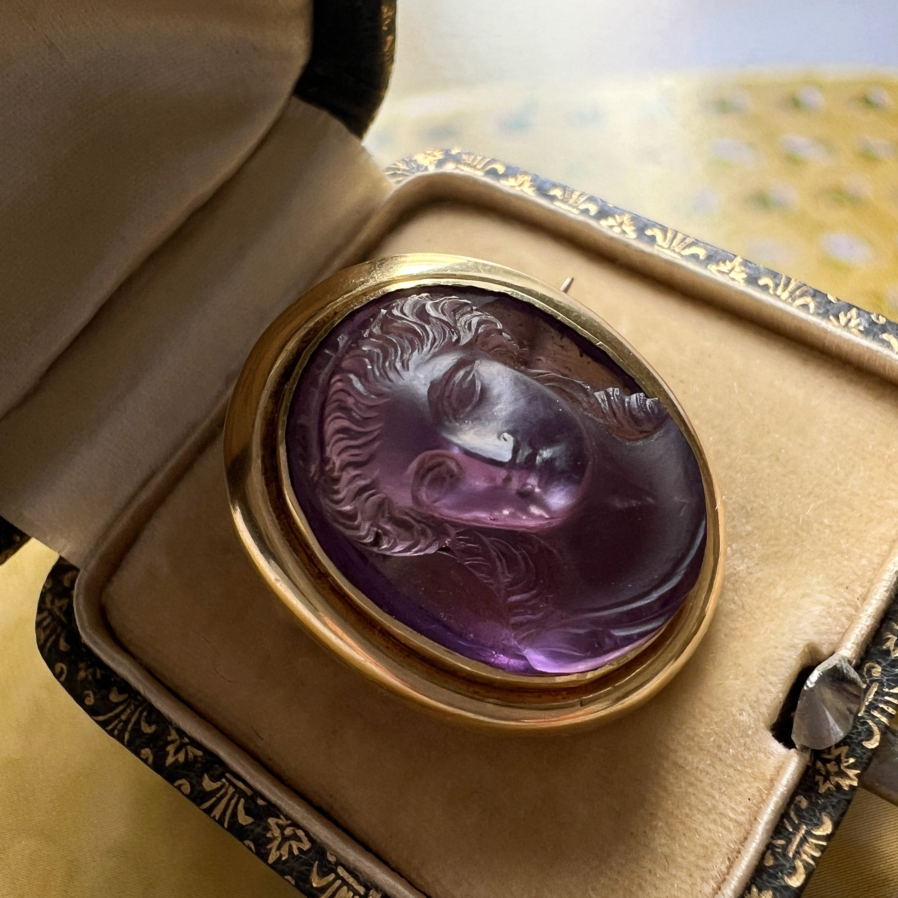 Rare Victorian era 18K gold Amethyst Cameo Brooch