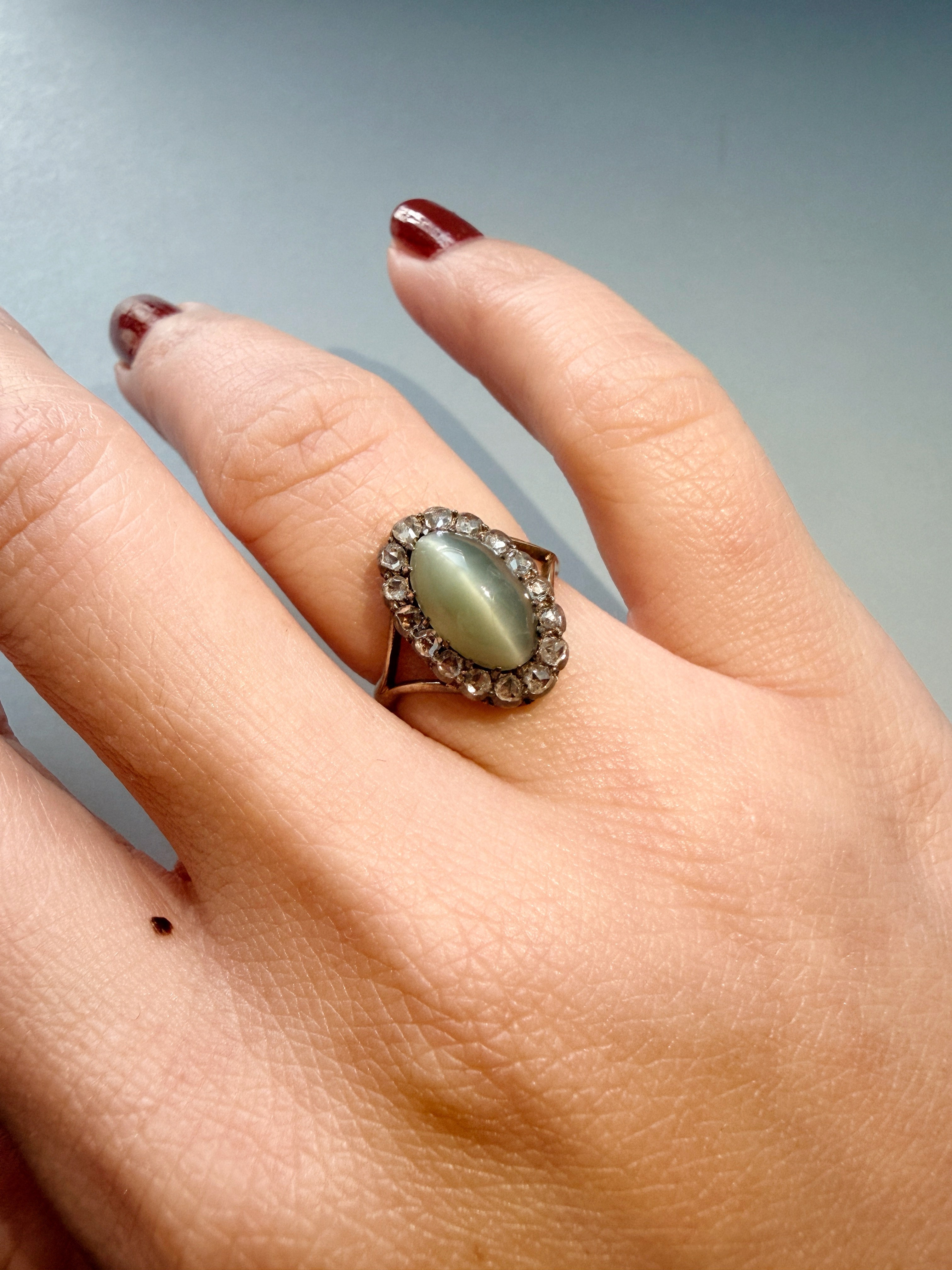 Victorian era 18K gold Cat’s Eye Diamond Ring