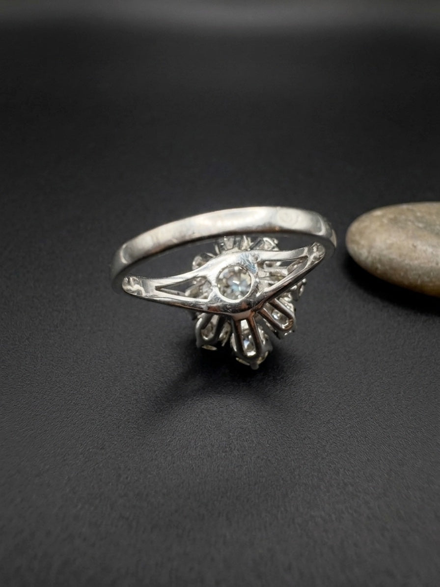 Vintage 18K Gold 2.95cts Old Mine Cut Diamond Cluster Ring