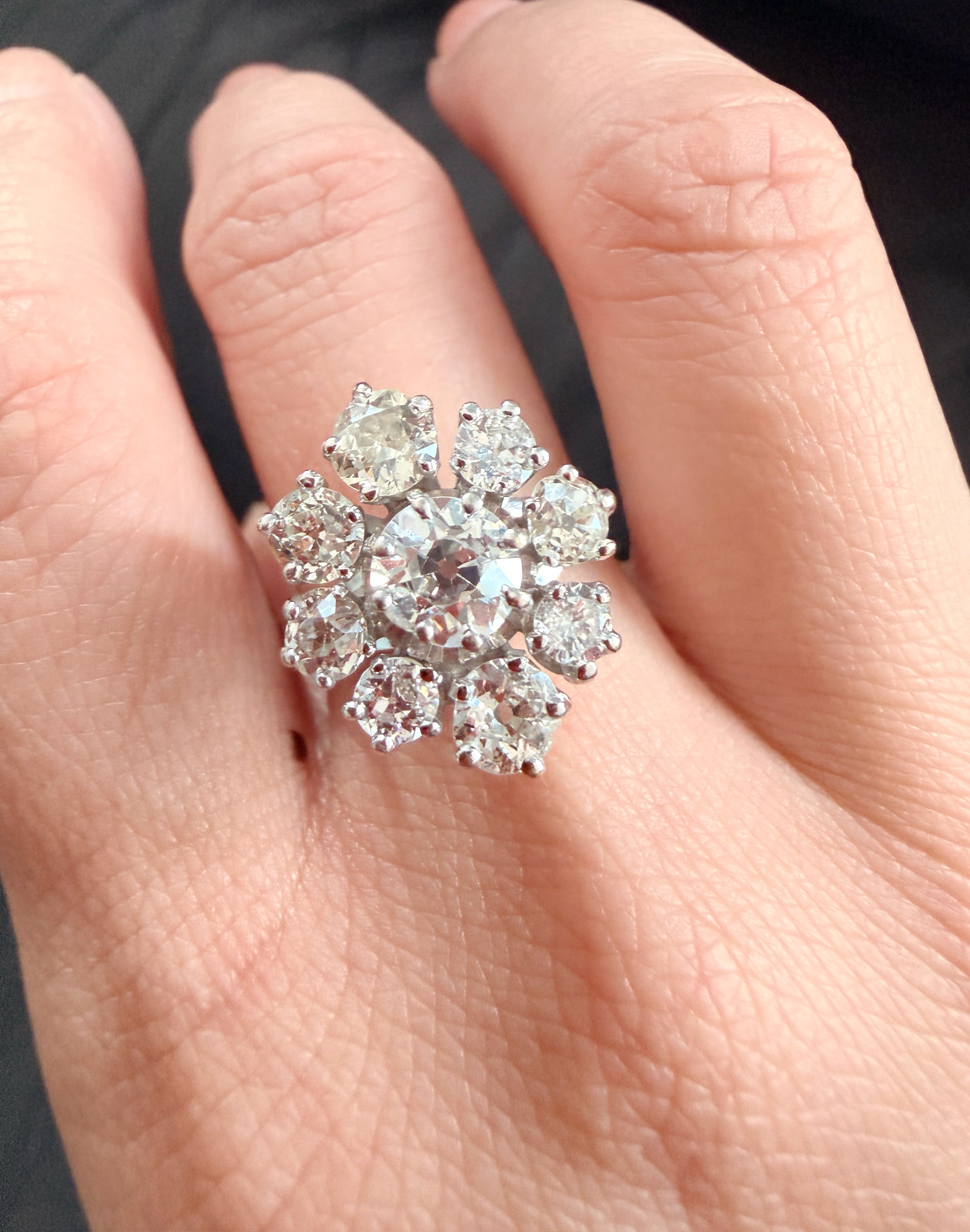 Vintage 18K Gold 2.95cts Old Mine Cut Diamond Cluster Ring