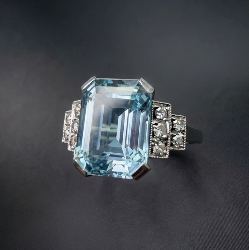 French Art Deco Aquamarine, Diamond, Platinum & 18K White Gold Ring