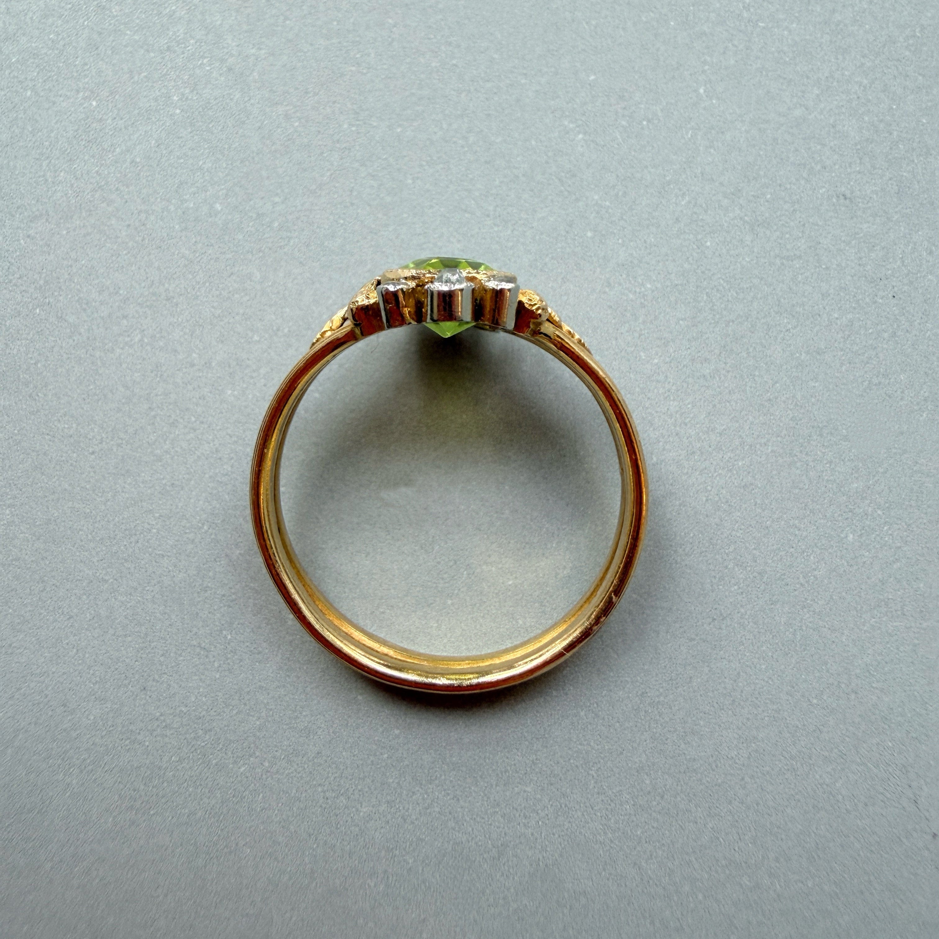 Victorian era 18K gold peridot diamond ring