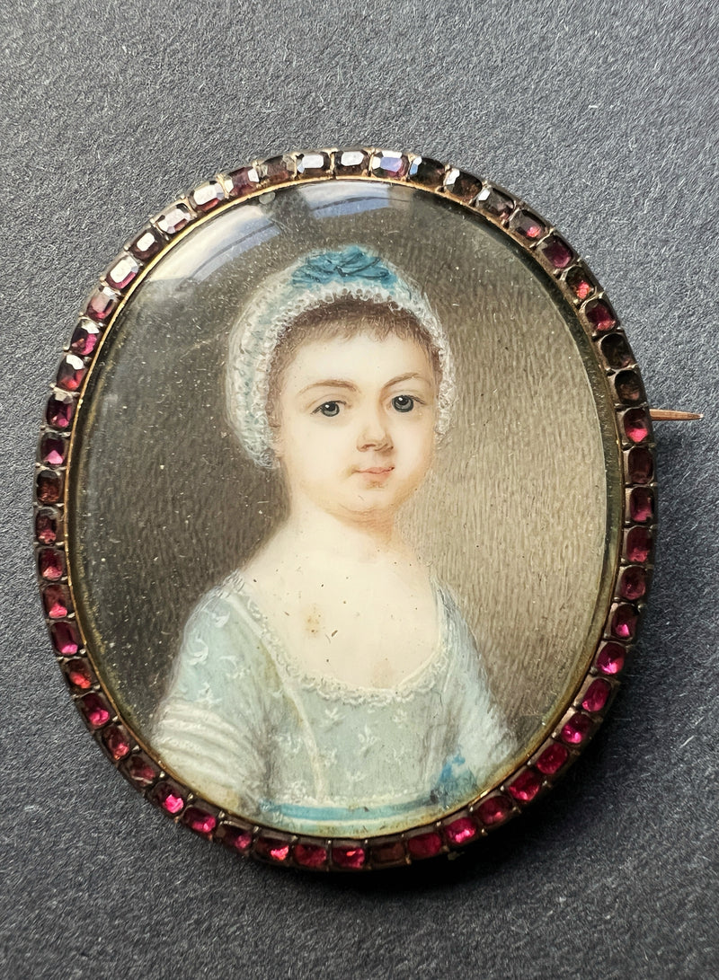 Georgian era 18K gold garnet miniature portrait brooch - Curiously timeless