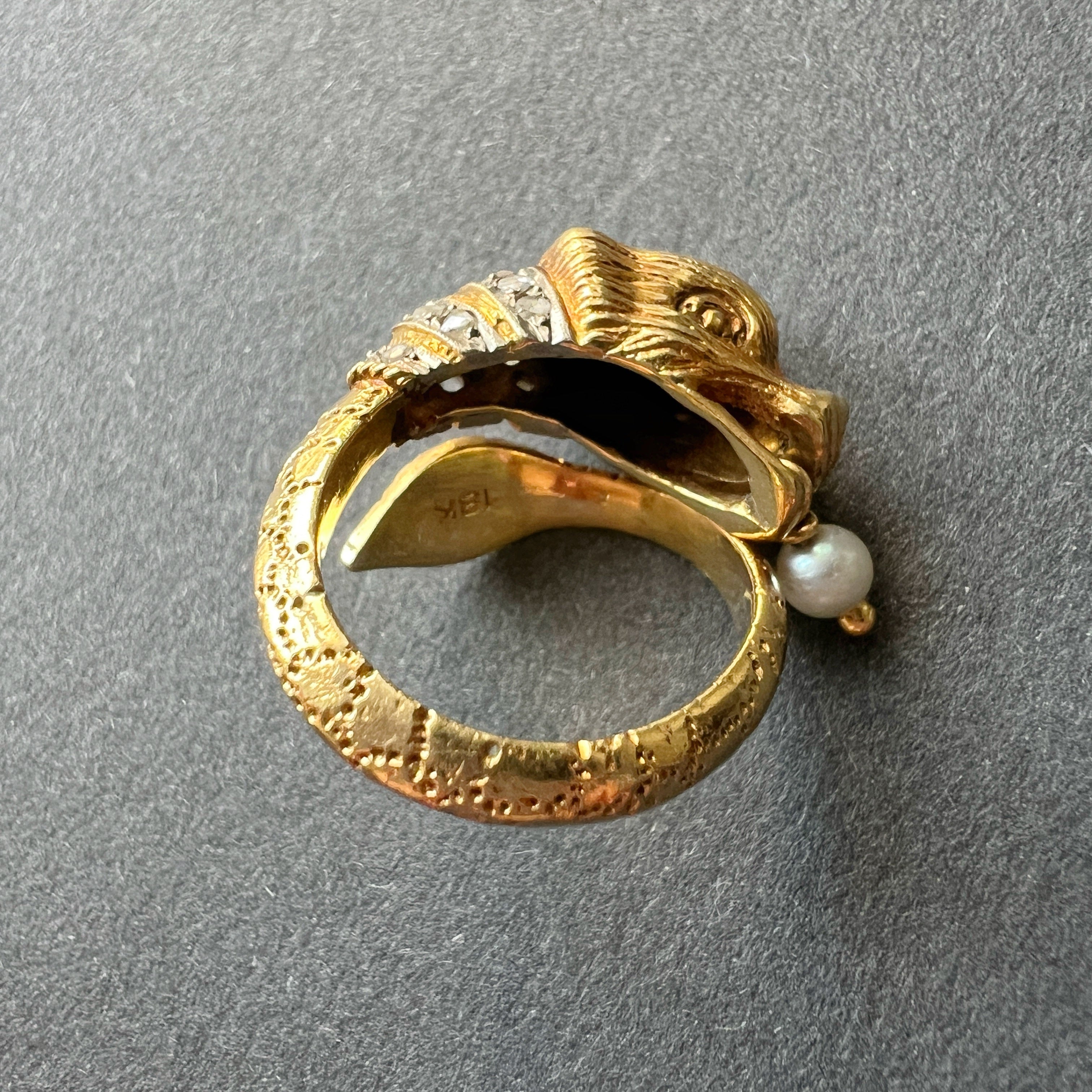 Vintage 18K gold diamonds and pearl dolphin ring - Curiously timeless