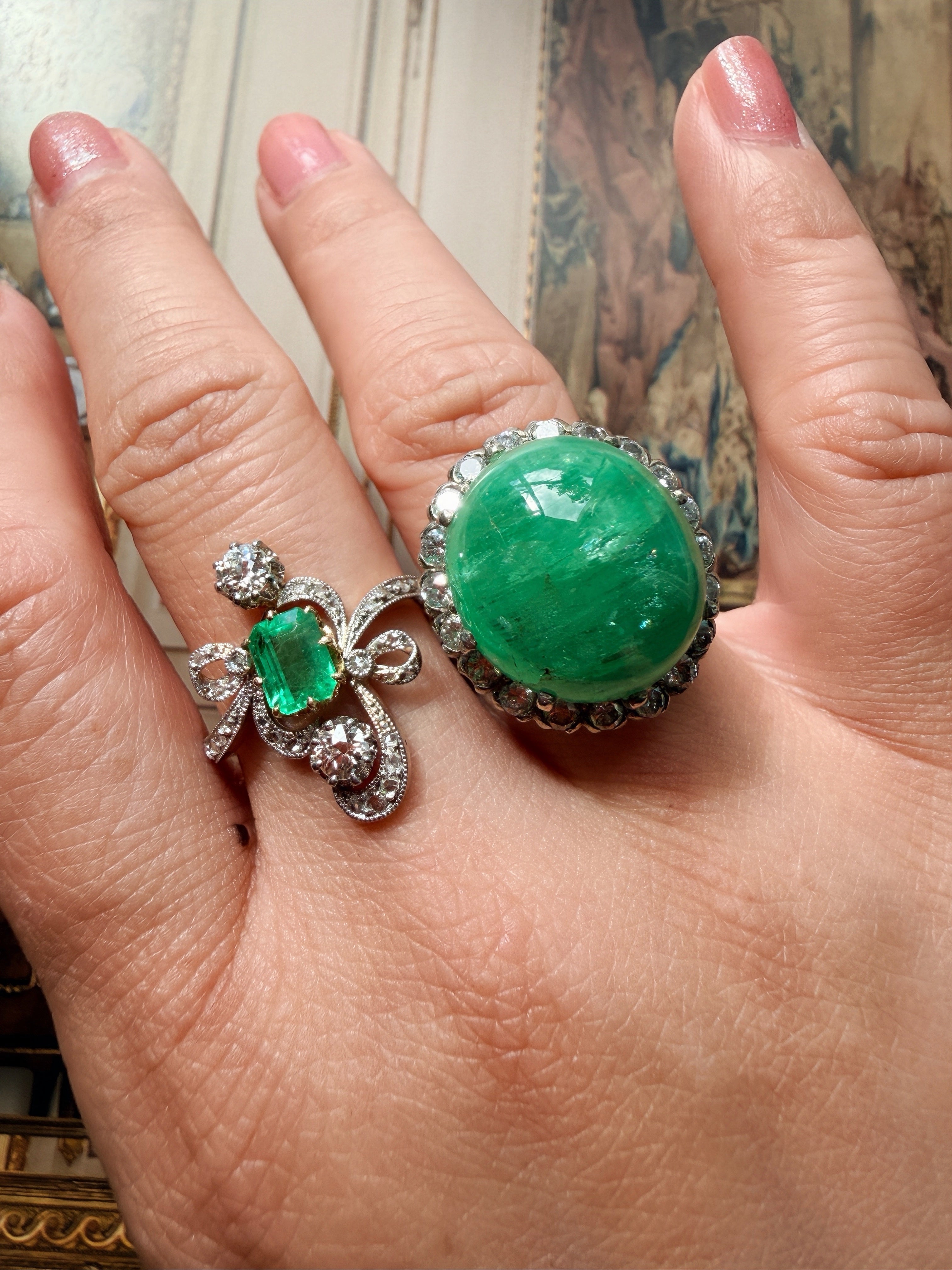 Antique French 18K Gold Emerald Diamond ribbon ring