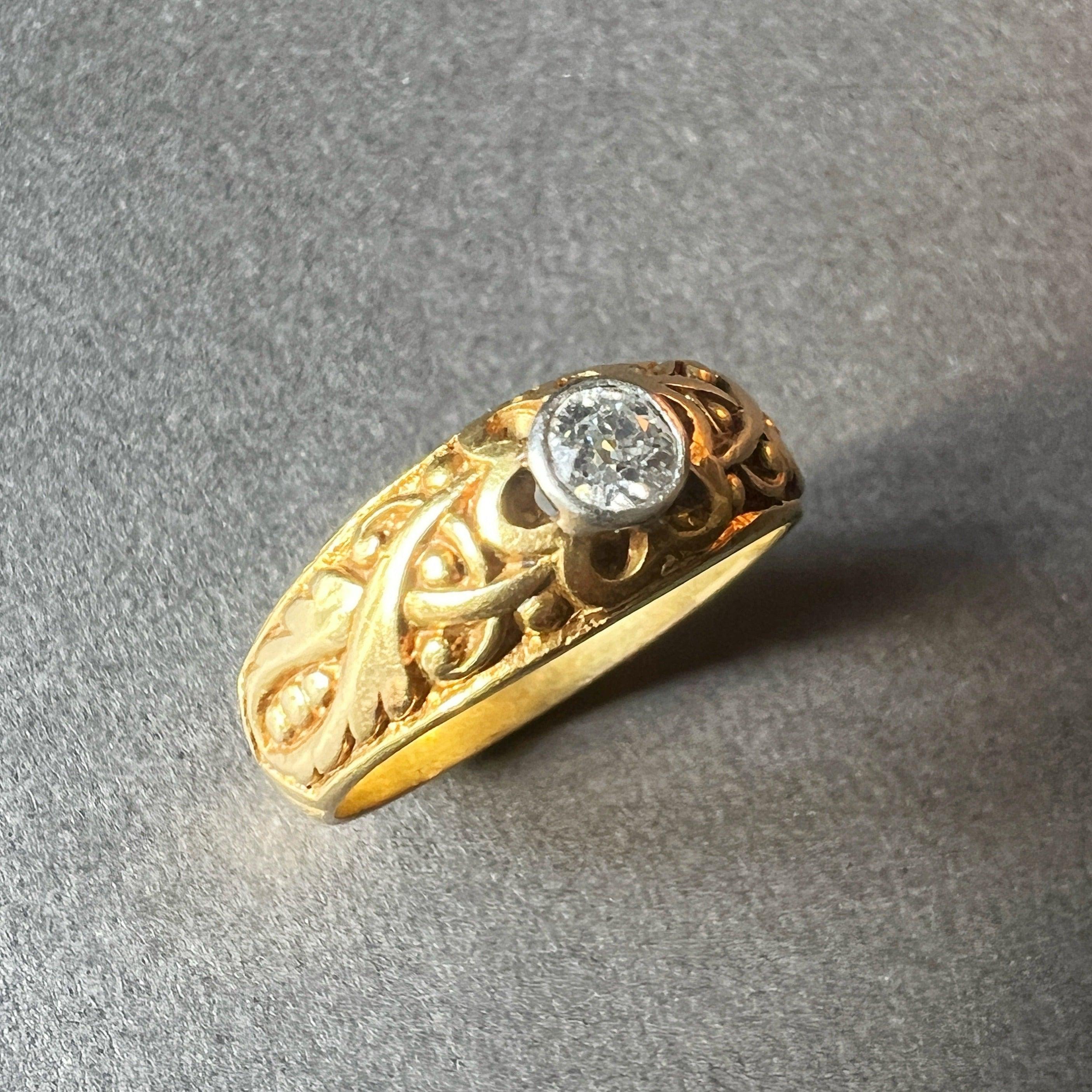 Georgian era 18K plain gold floral diamond band ring - Curiously timeless