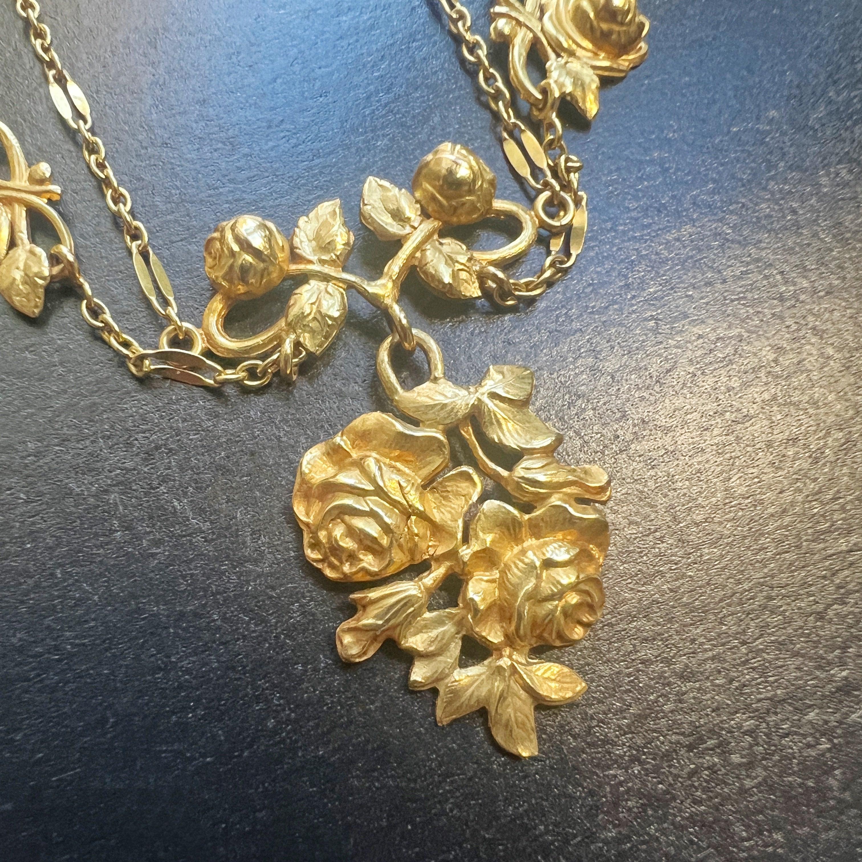 Art Nouveau 18K gold rose flower necklace - Curiously timeless