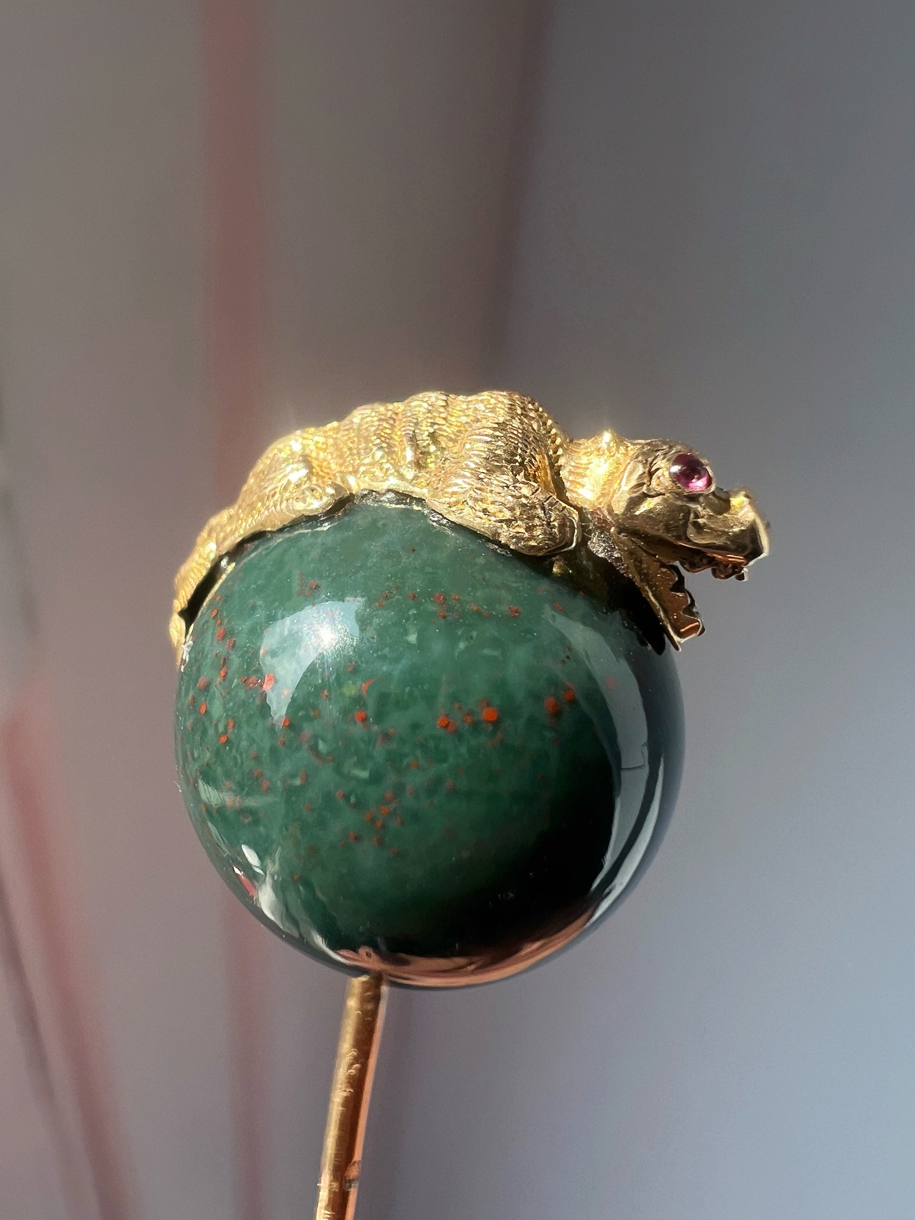 Victorian 18K Gold Bloodstone Crocodile/Lizard Stick Pin 