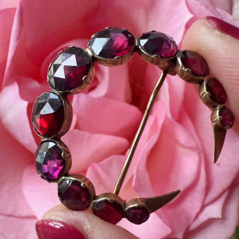 Victorian era 18K gold Perpignan garnet crescent moon brooch - Curiously timeless