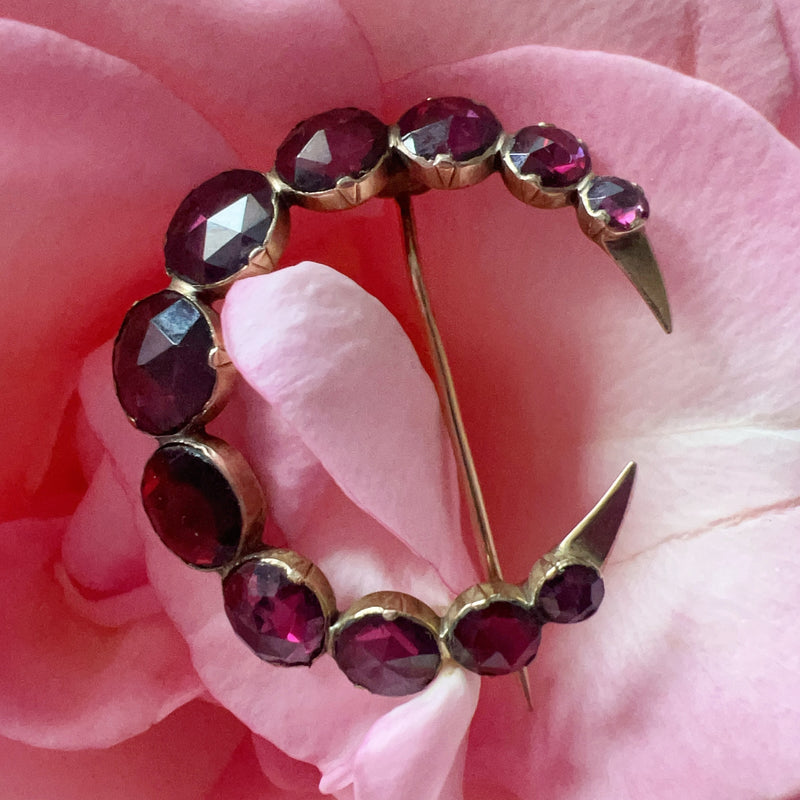 Victorian era 18K gold Perpignan garnet crescent moon brooch - Curiously timeless