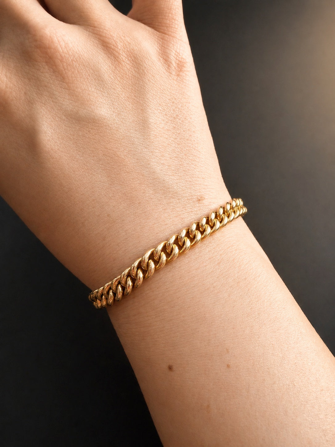 Vintage Cartier Paris 18K yellow gold curb link bracelet, by August Gross