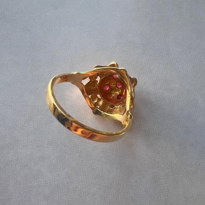 French retro 18K gold bombé star ring - Curiously timeless