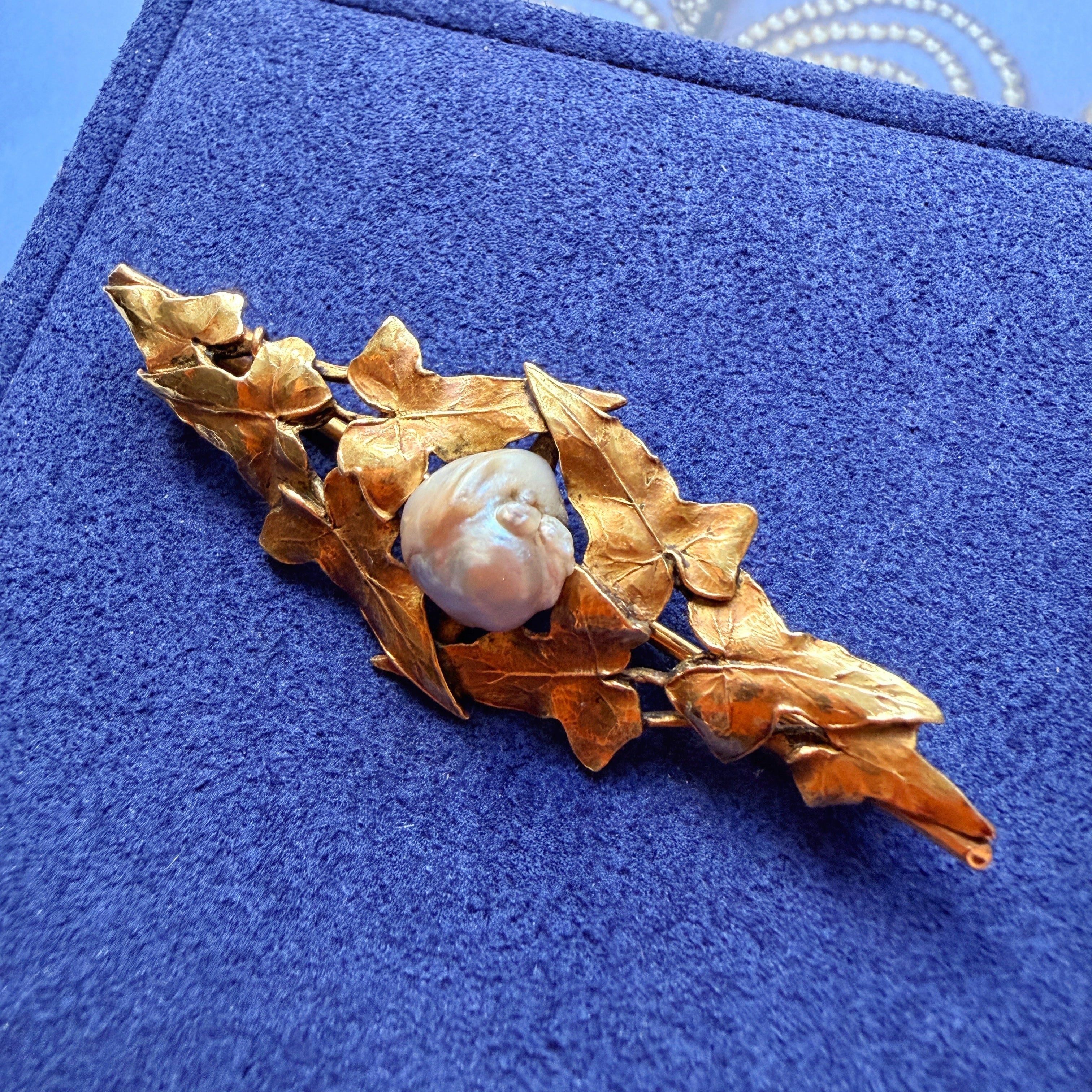 HENRI MIAULT Art Nouveau 18K ivy leaf brooch, Certified natural pearl