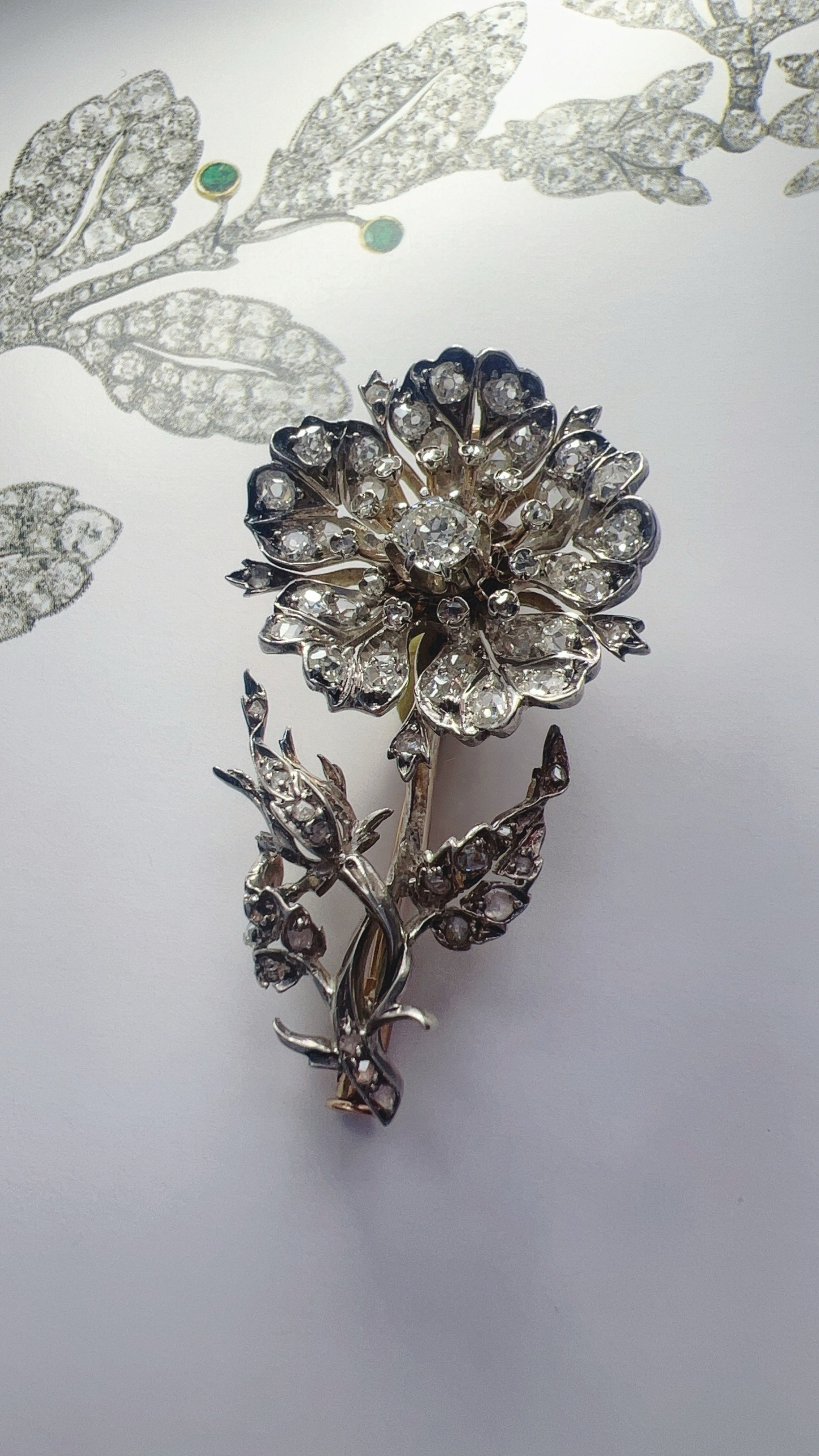 Antique Victorian 18K gold diamond flower brooch