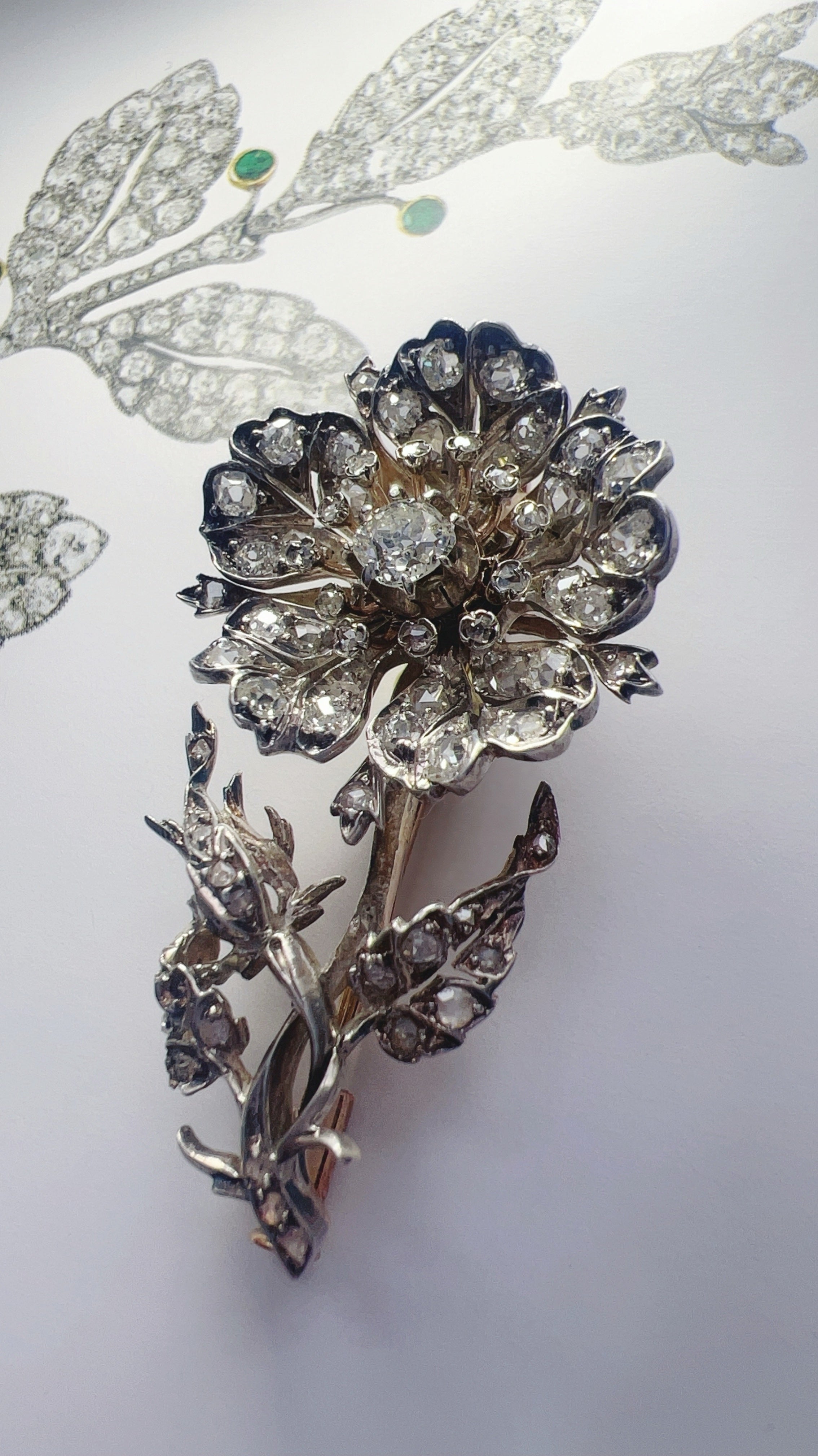 Antique Victorian 18K gold diamond flower brooch