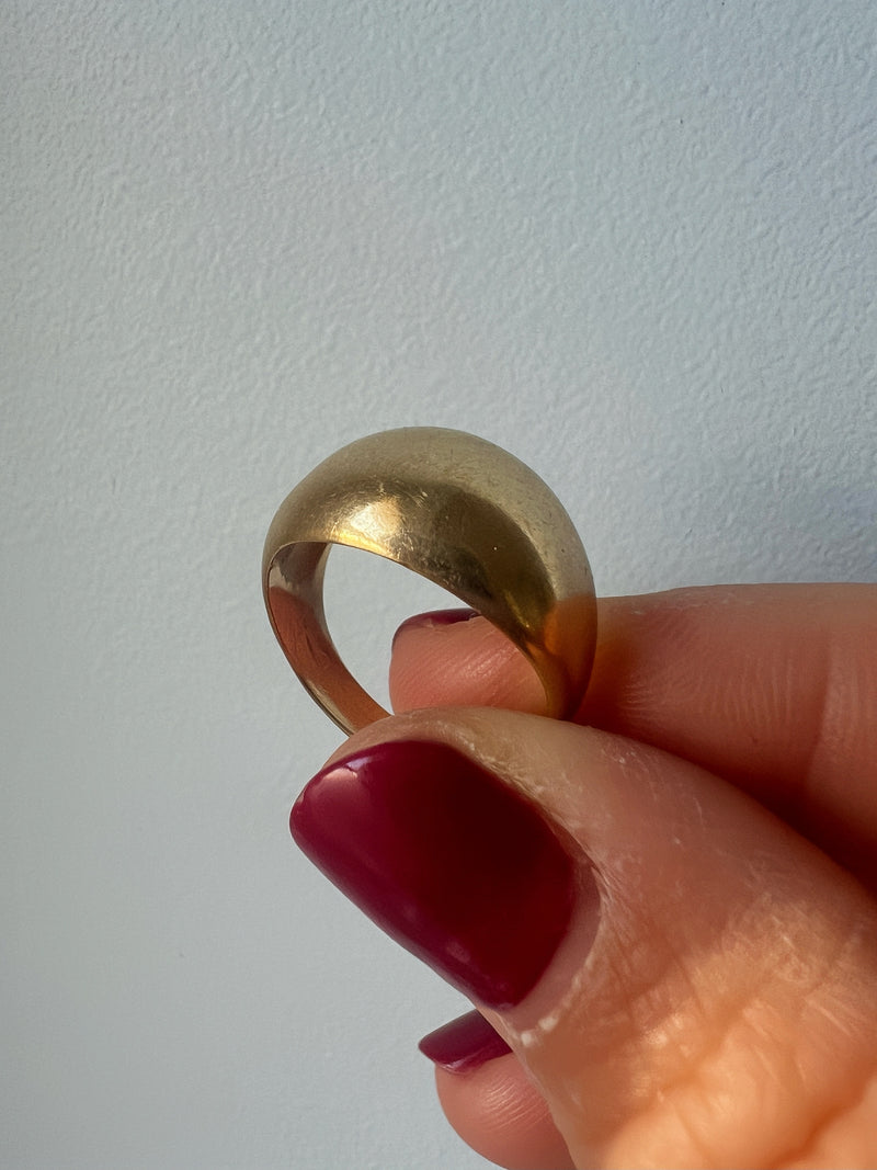 Solid 18K gold band ring