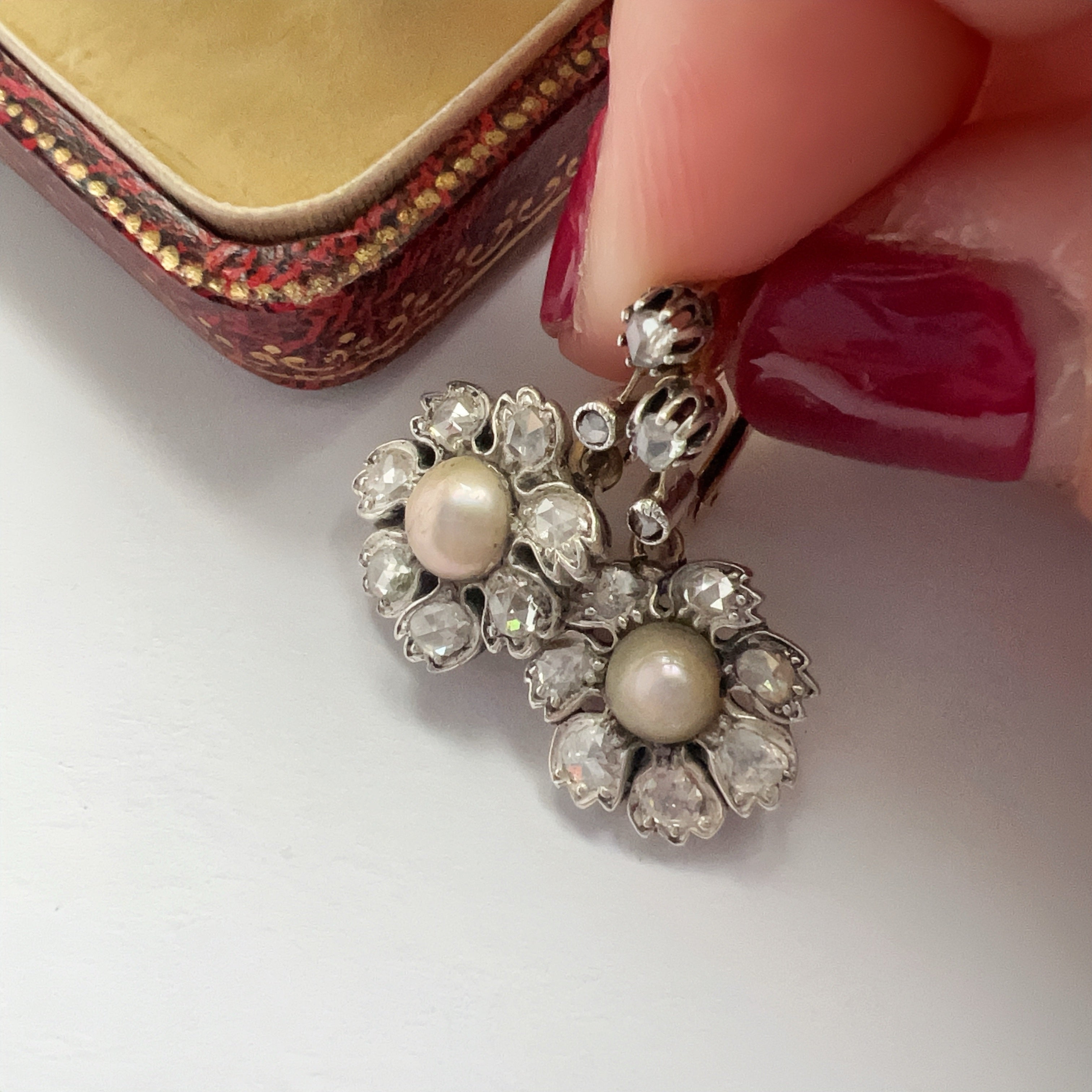 Antique 18K gold pearl diamond flower trembling earrings