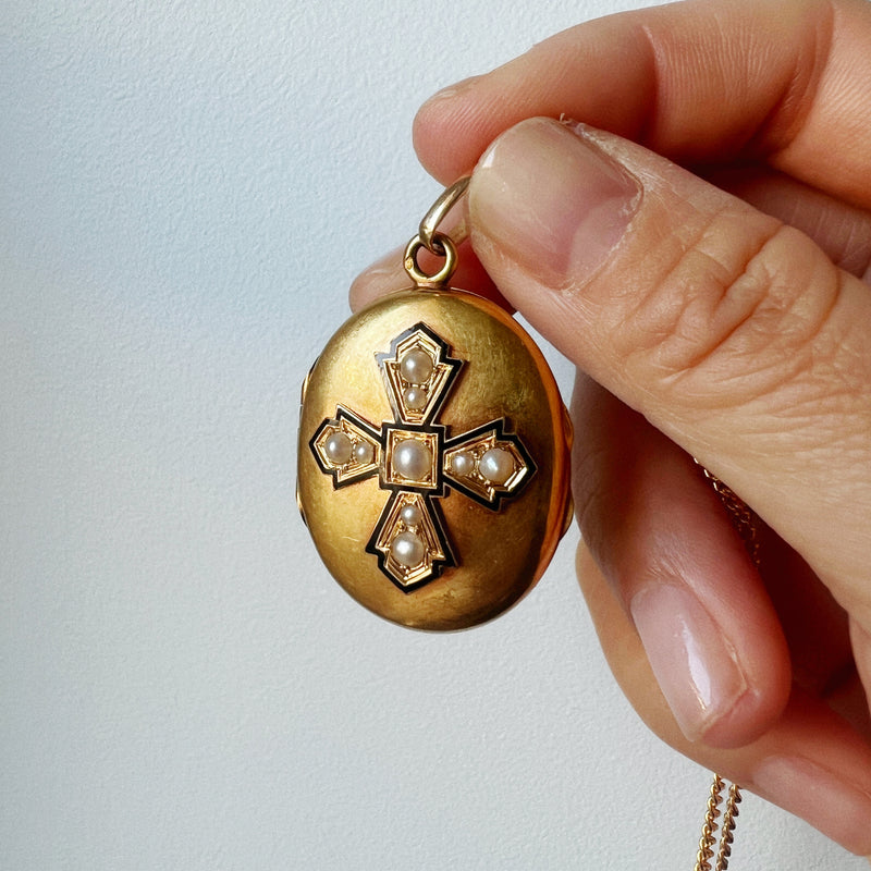 18k gold locket