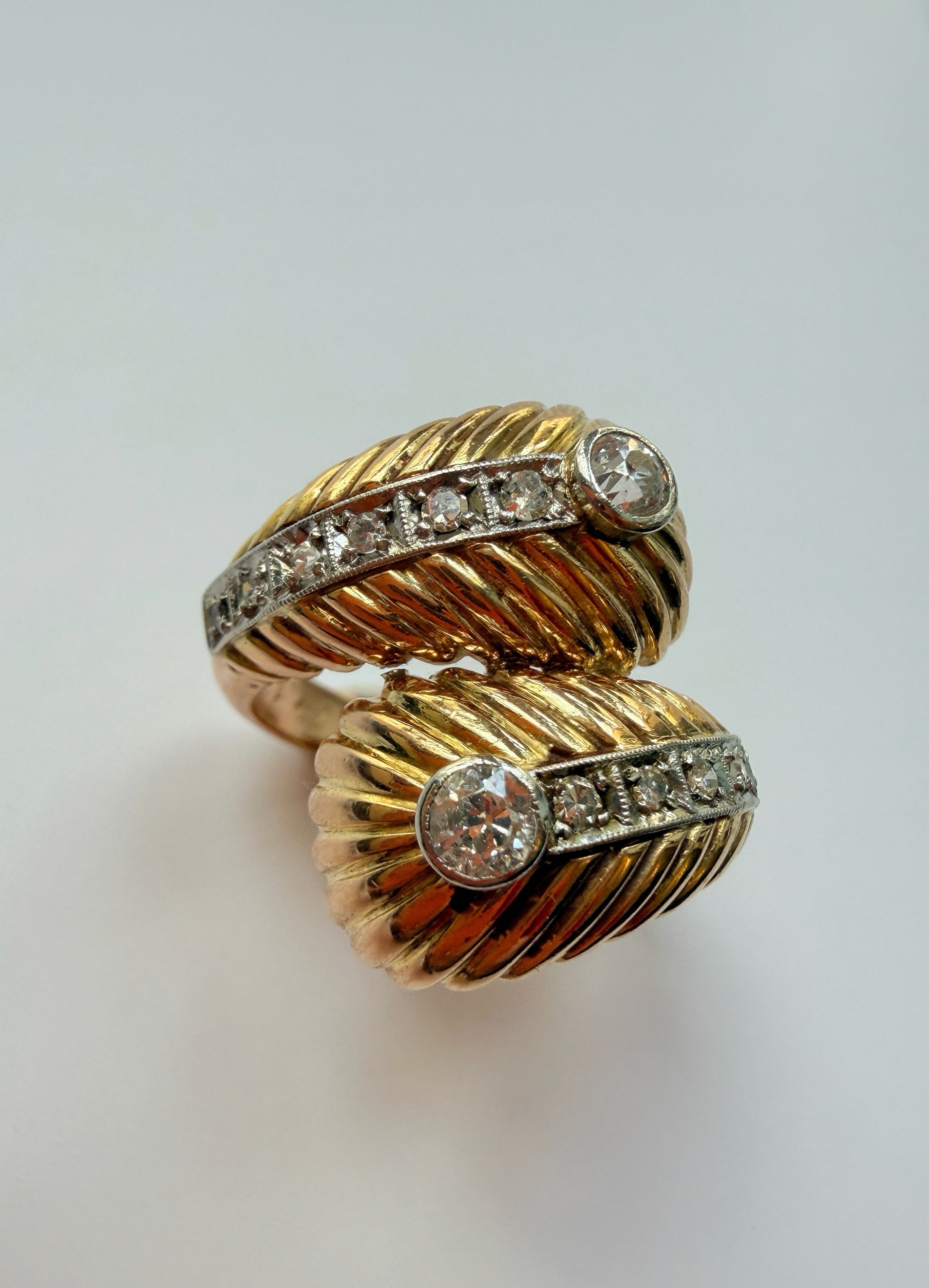 Vintage Retro Mid-Century 18K Gold Diamond Feather Ring