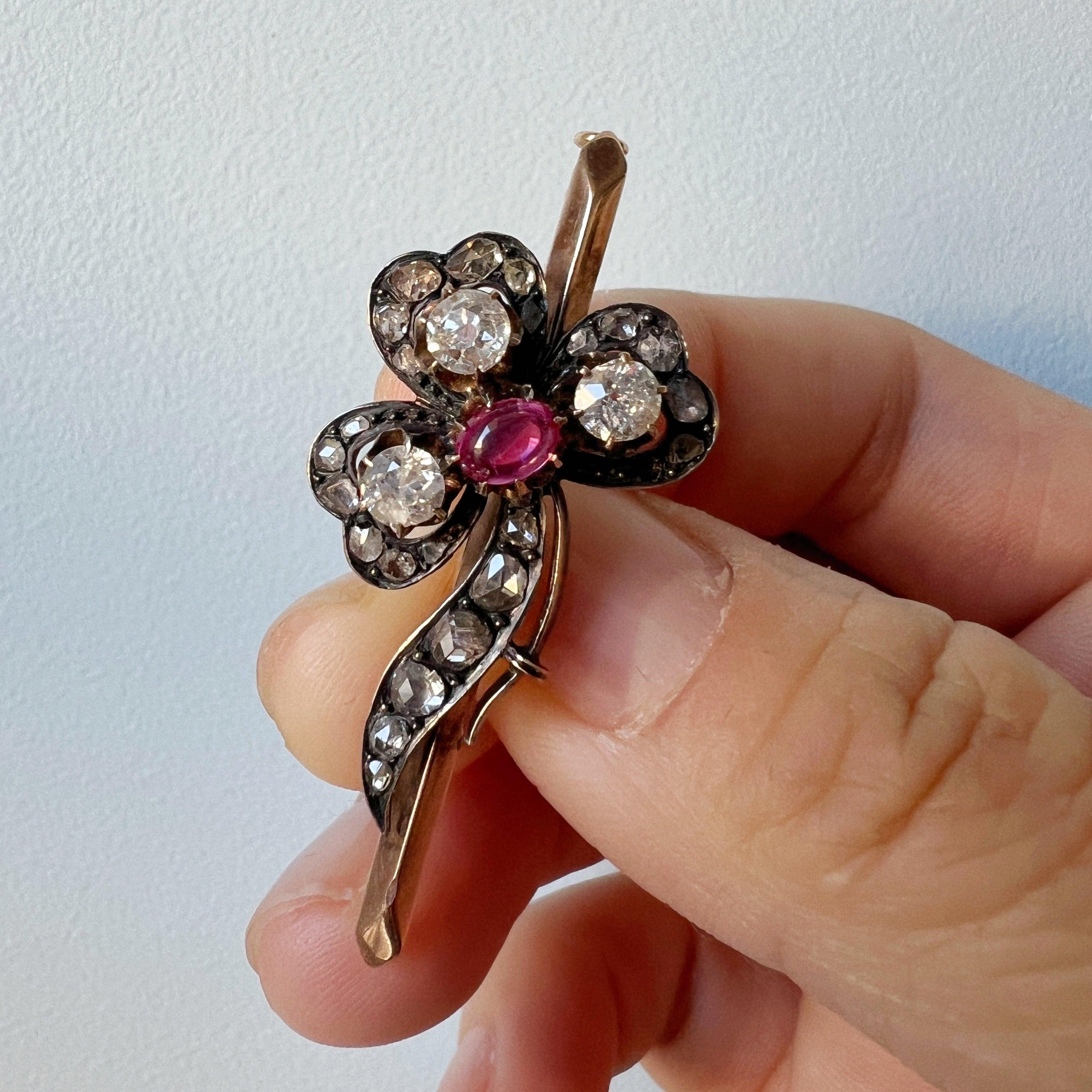 Victorian era 14k gold diamond ruby shamrock brooch - Curiously timeless