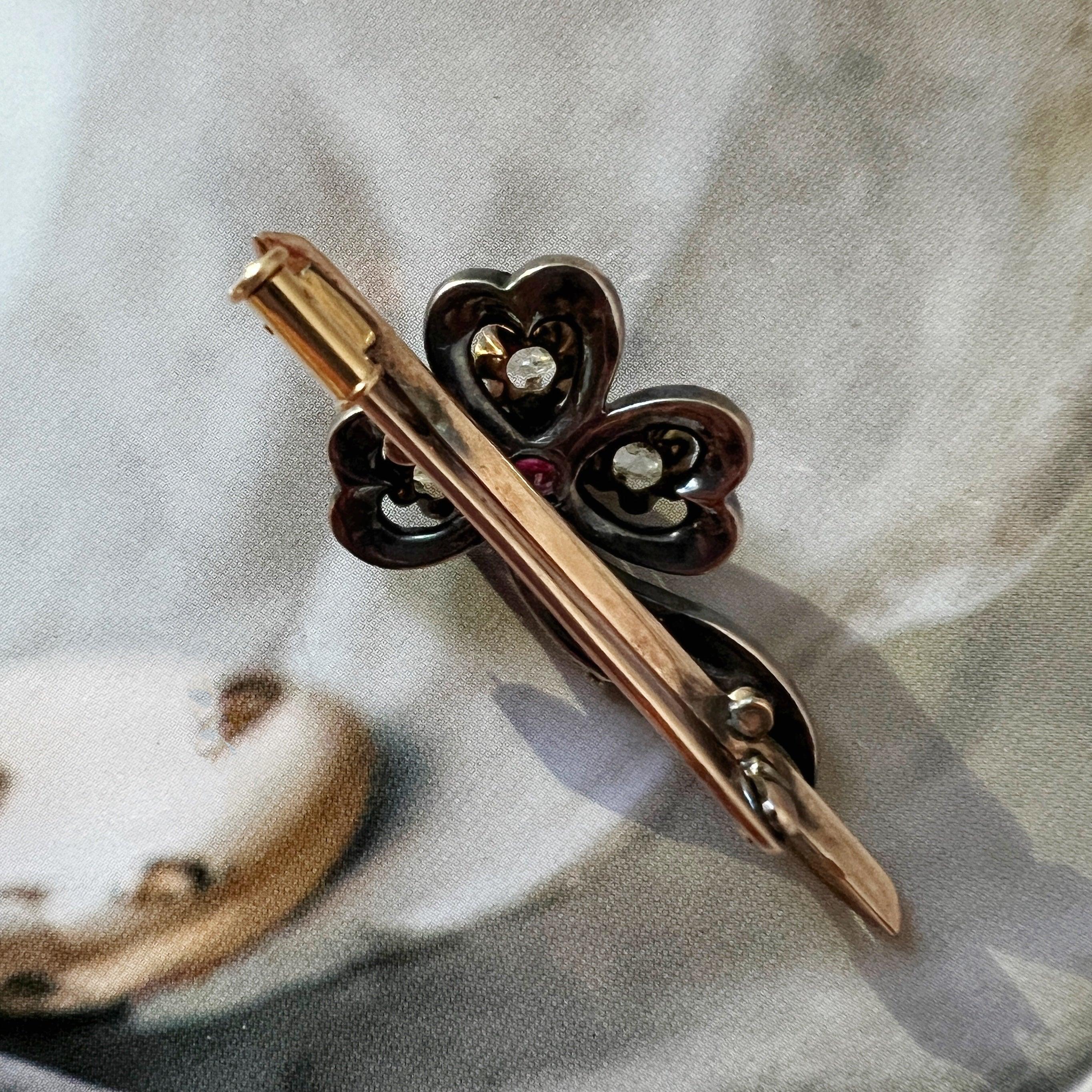 Victorian era 14k gold diamond ruby shamrock brooch - Curiously timeless